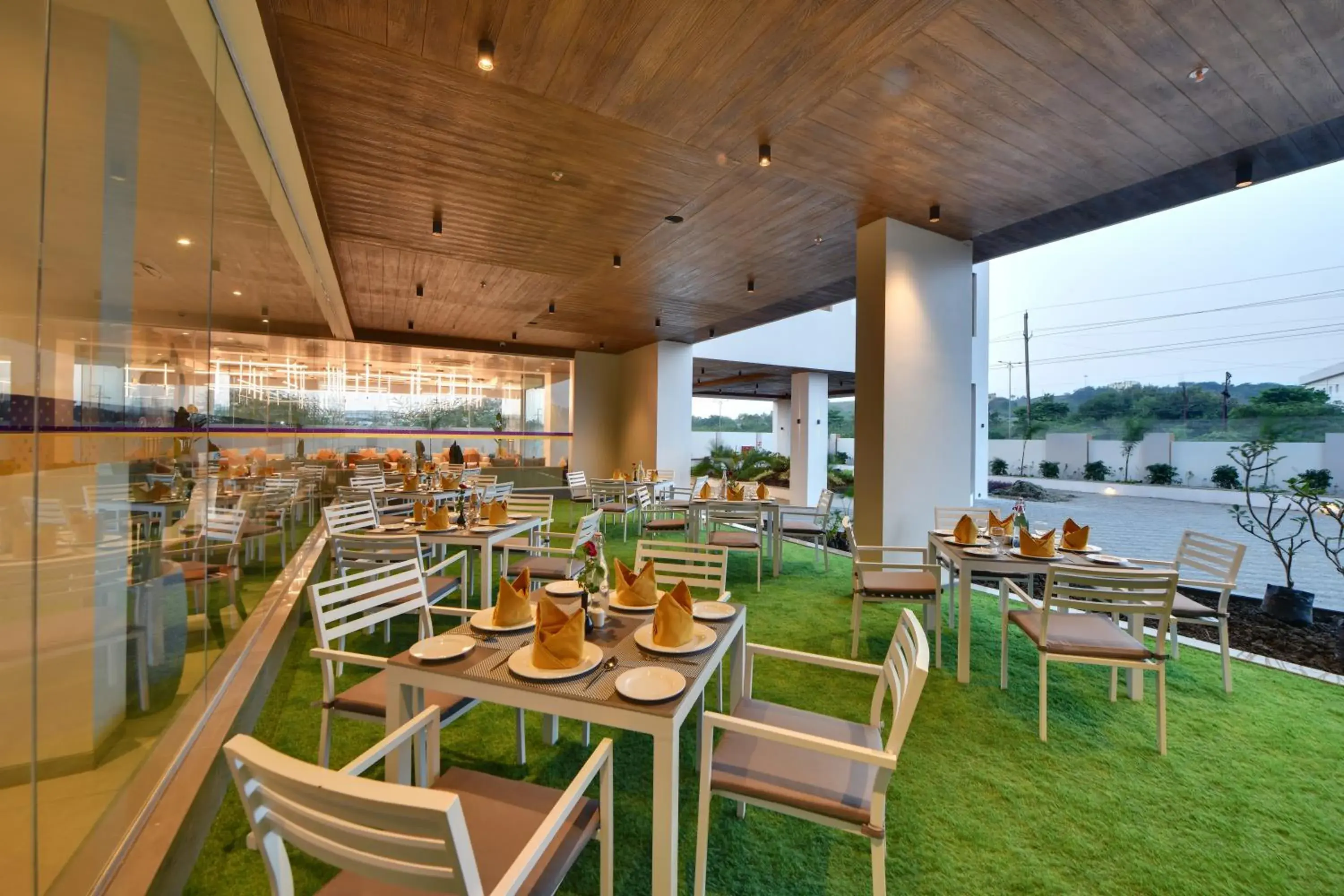 Restaurant/places to eat in Click Hotel Pithampur Restaurant/places to eat in Click Hotel Pithampur