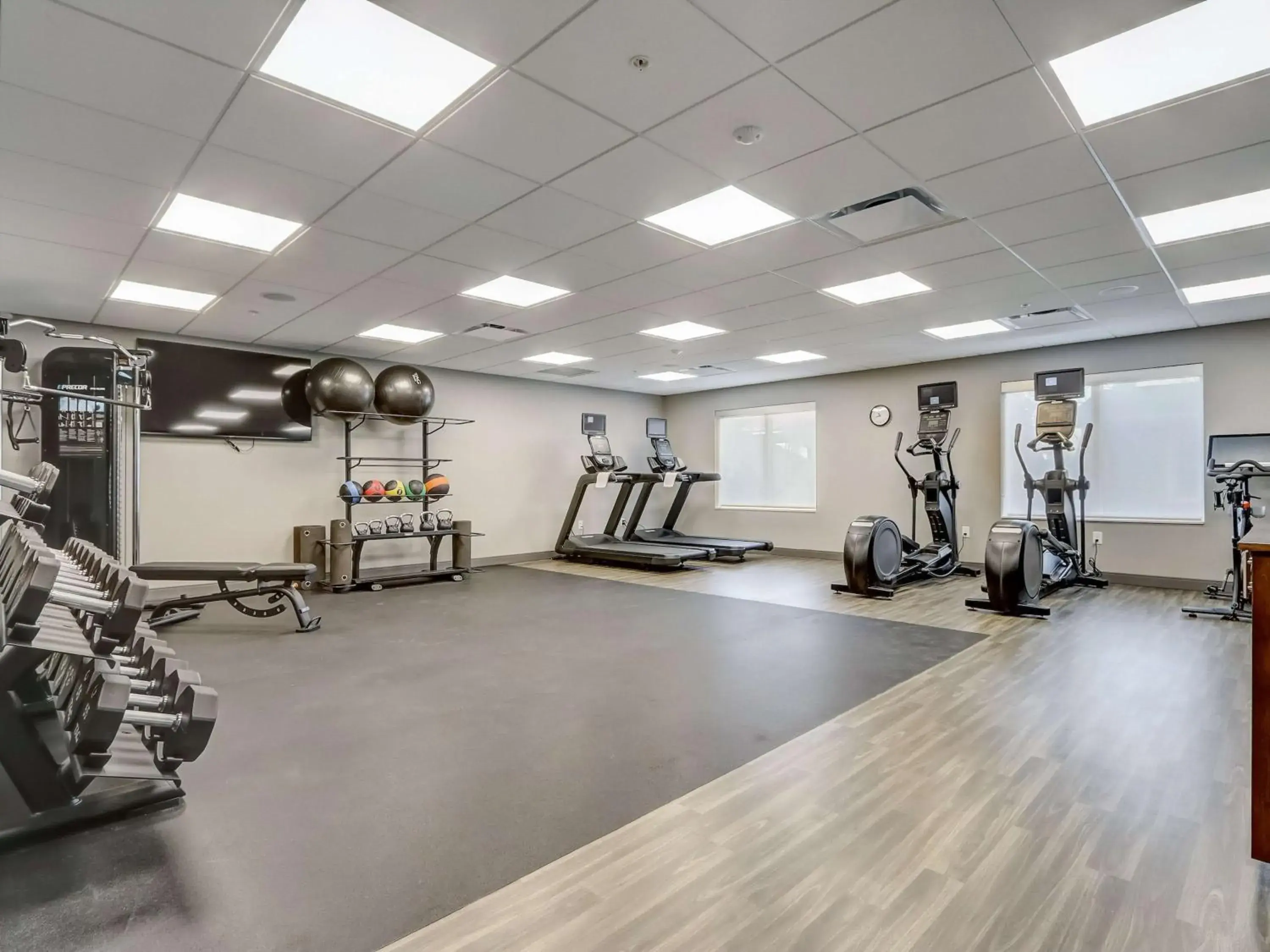 Fitness centre/facilities in Hampton Inn & Suites Cincinnati Midtown Rookwood Fitness centre/facilities in Hampton Inn & Suites Cincinnati Midtown Rookwood