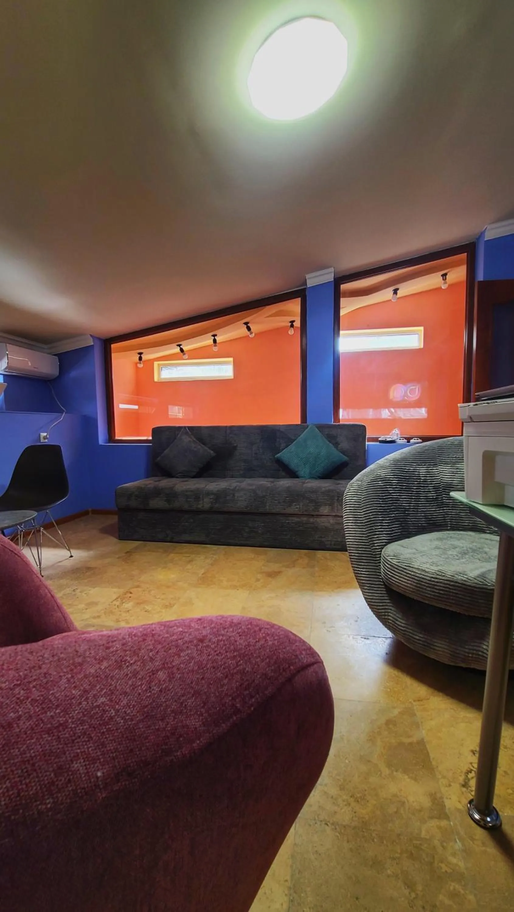 Living room in Capsula hotel