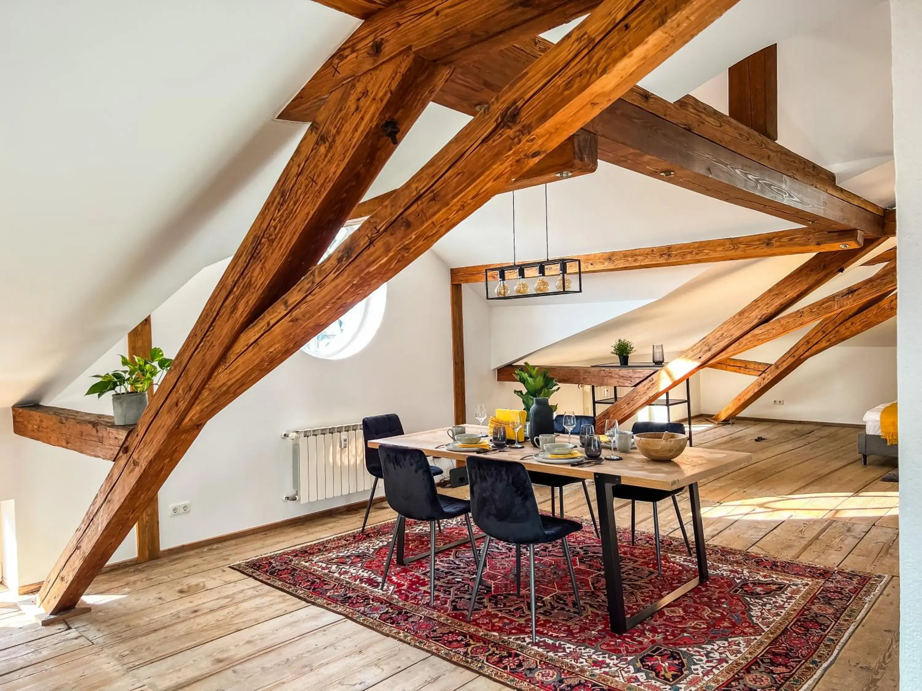 Loft-Wohnung im Herzen von Prien - 100m2 - SmartTV Loft-Wohnung im Herzen von Prien - 100m2 - SmartTV