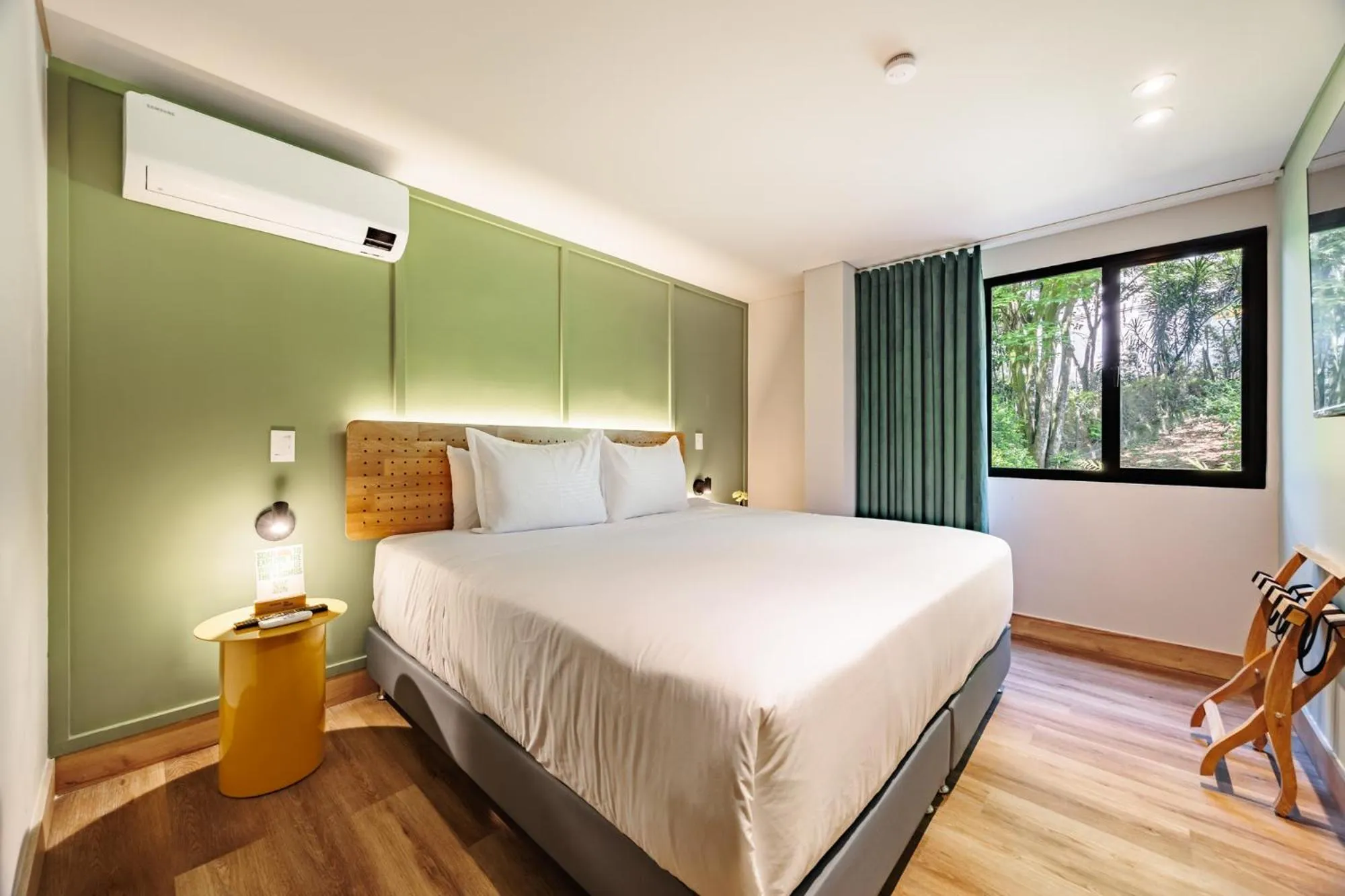 View (from property/room), Bed in The Somos Central Hotel Poblado