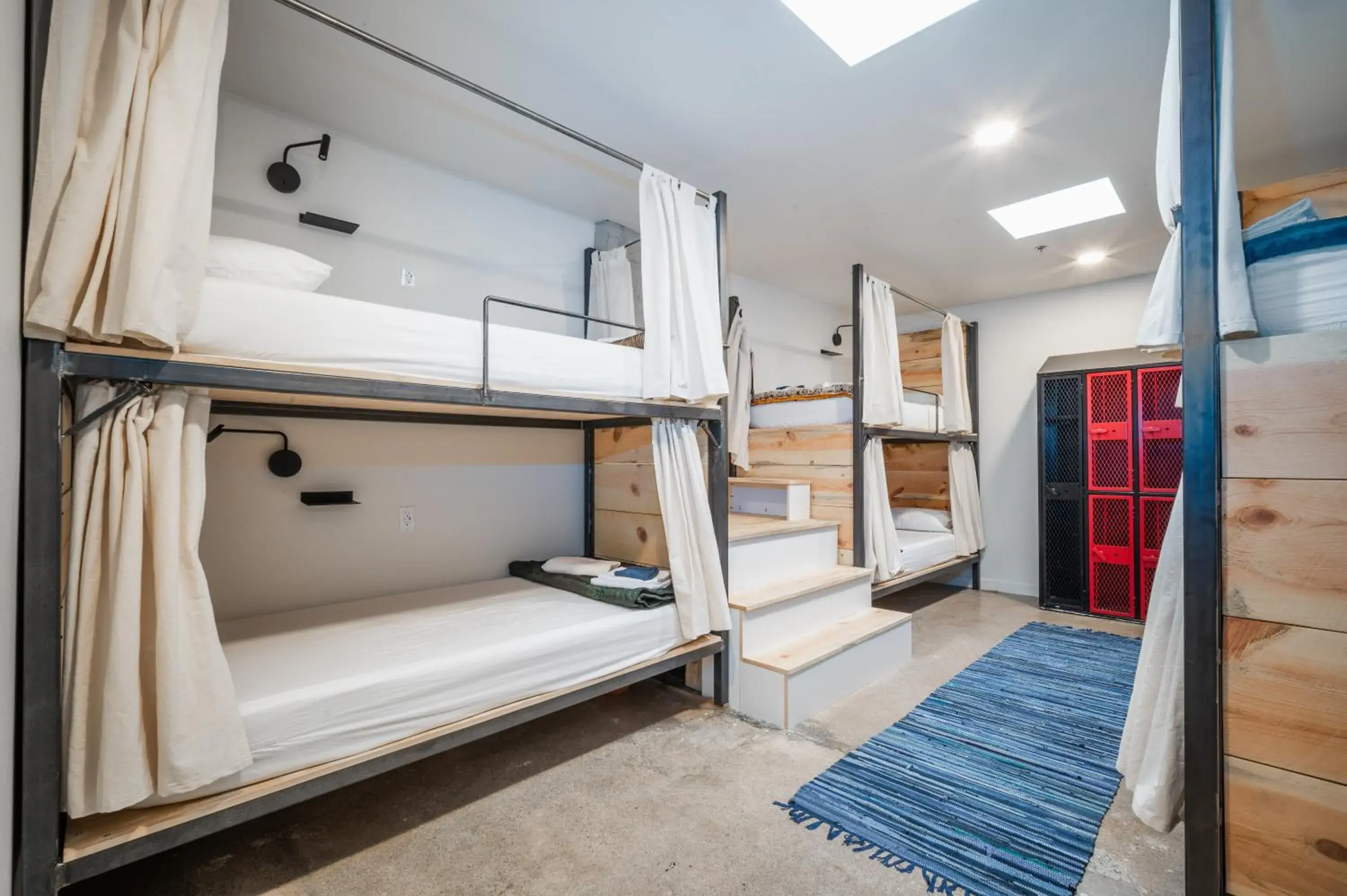Bed in 6-Bed Mixed Dormitory Room in Dolores Bike Hostel Bed in 6-Bed Mixed Dormitory Room in Dolores Bike Hostel
