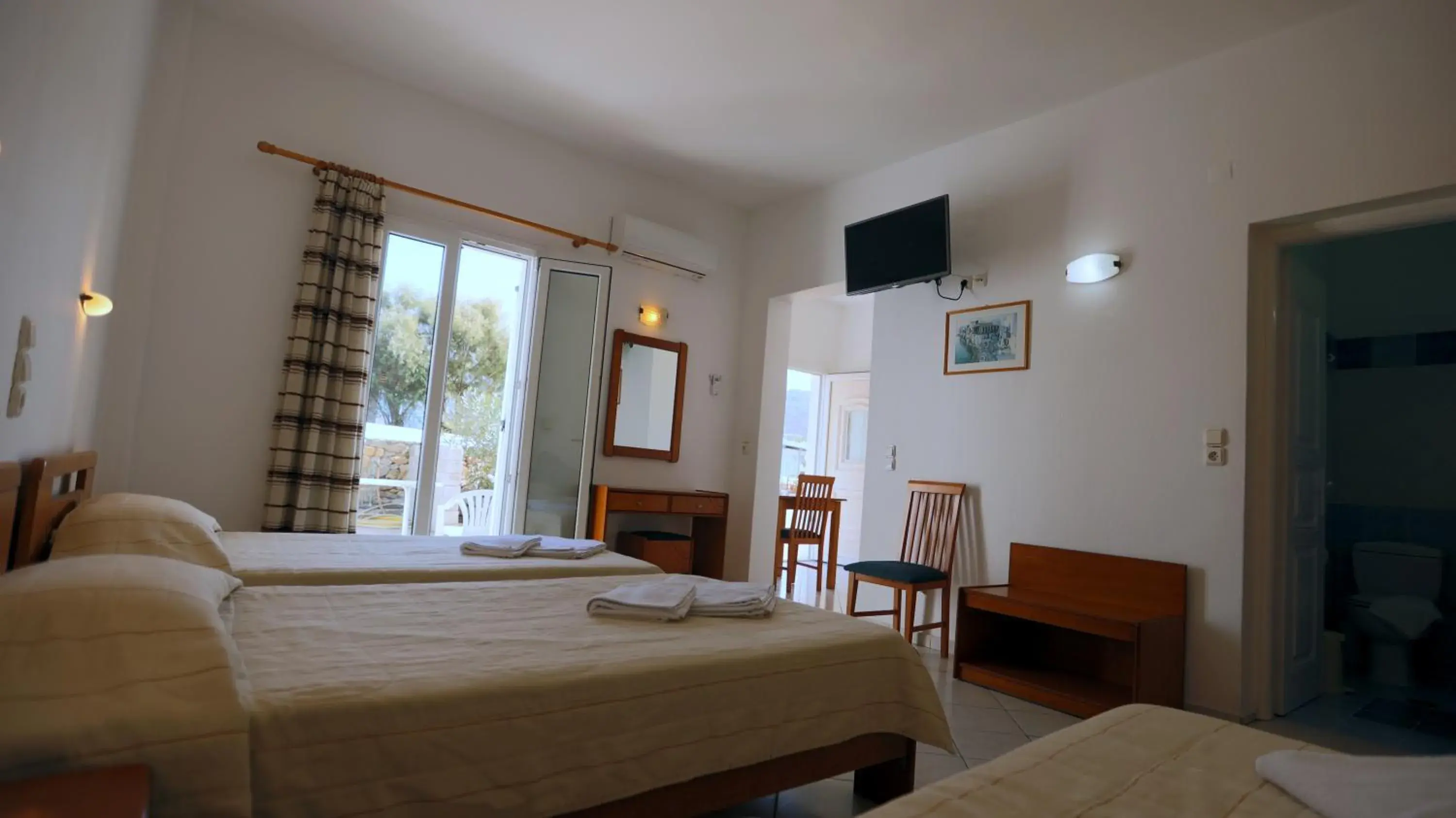 Photo of the whole room, Bed in Peter Studios Photo of the whole room, Bed in Peter Studios