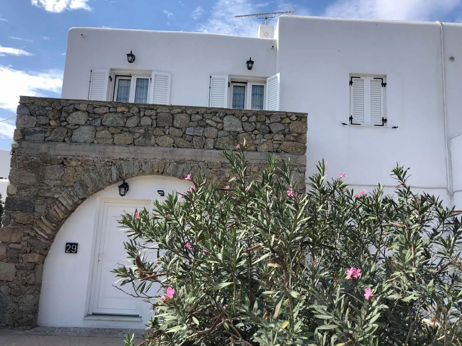 Property building in Peter Studios