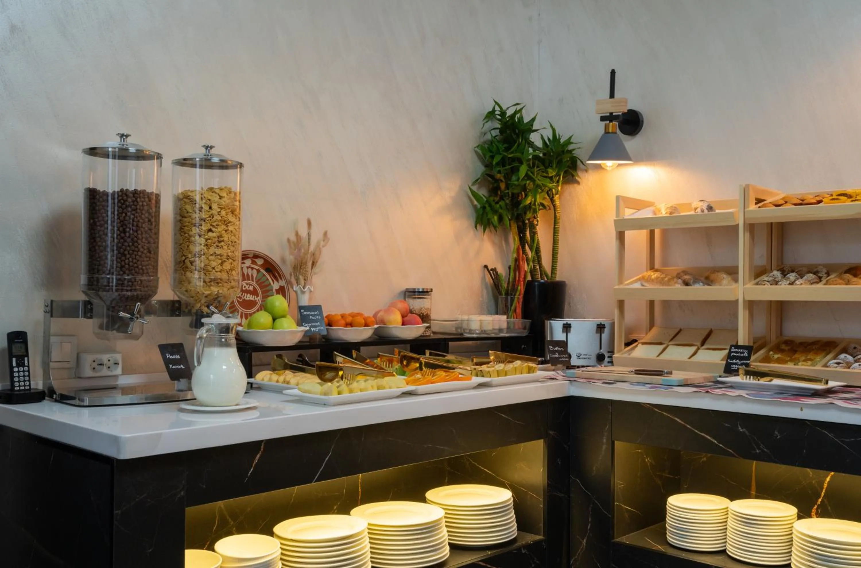 Restaurant/places to eat in The Tower Hotel Tashkent by HotelPro Group