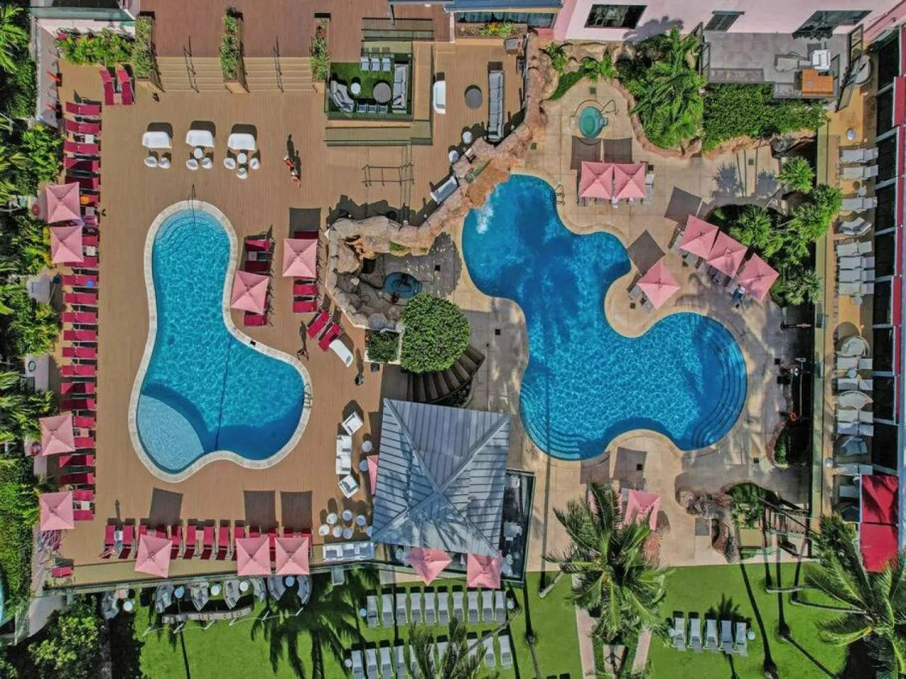 Swimming pool in Full ocean view Huge private terrace 1002