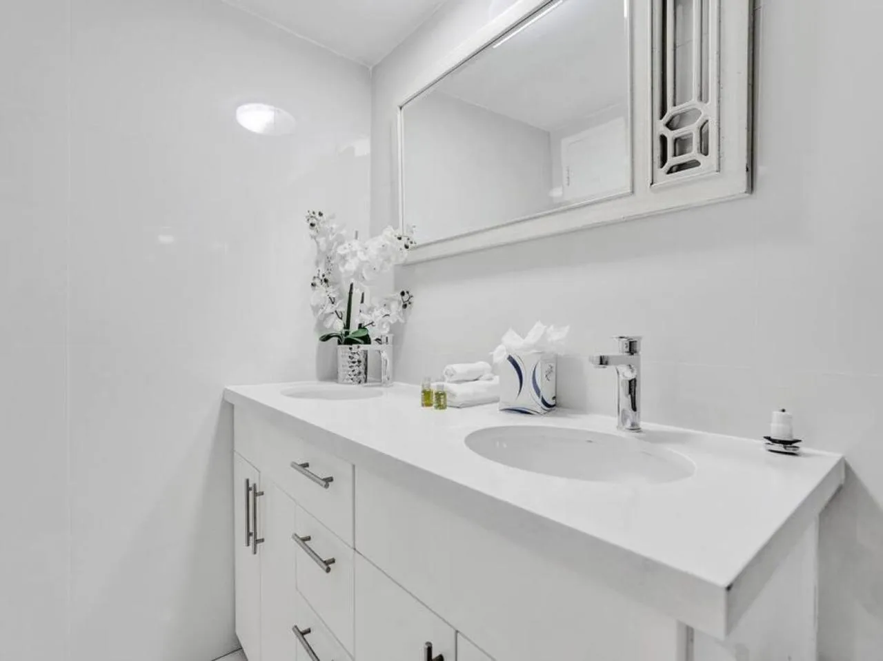 Bathroom in Full ocean view Huge private terrace 1002