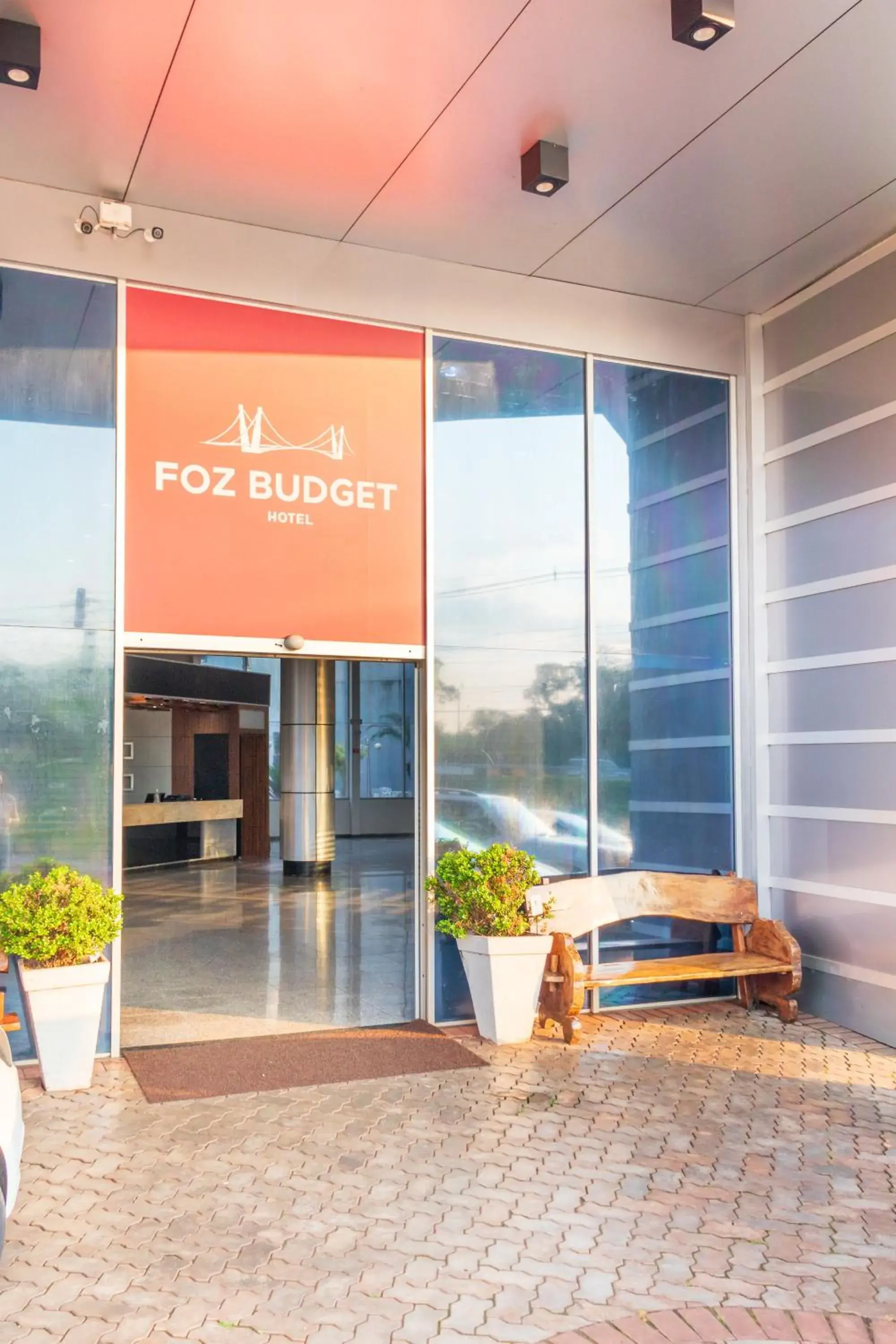 Property building in Foz Budget Hotel Property building in Foz Budget Hotel