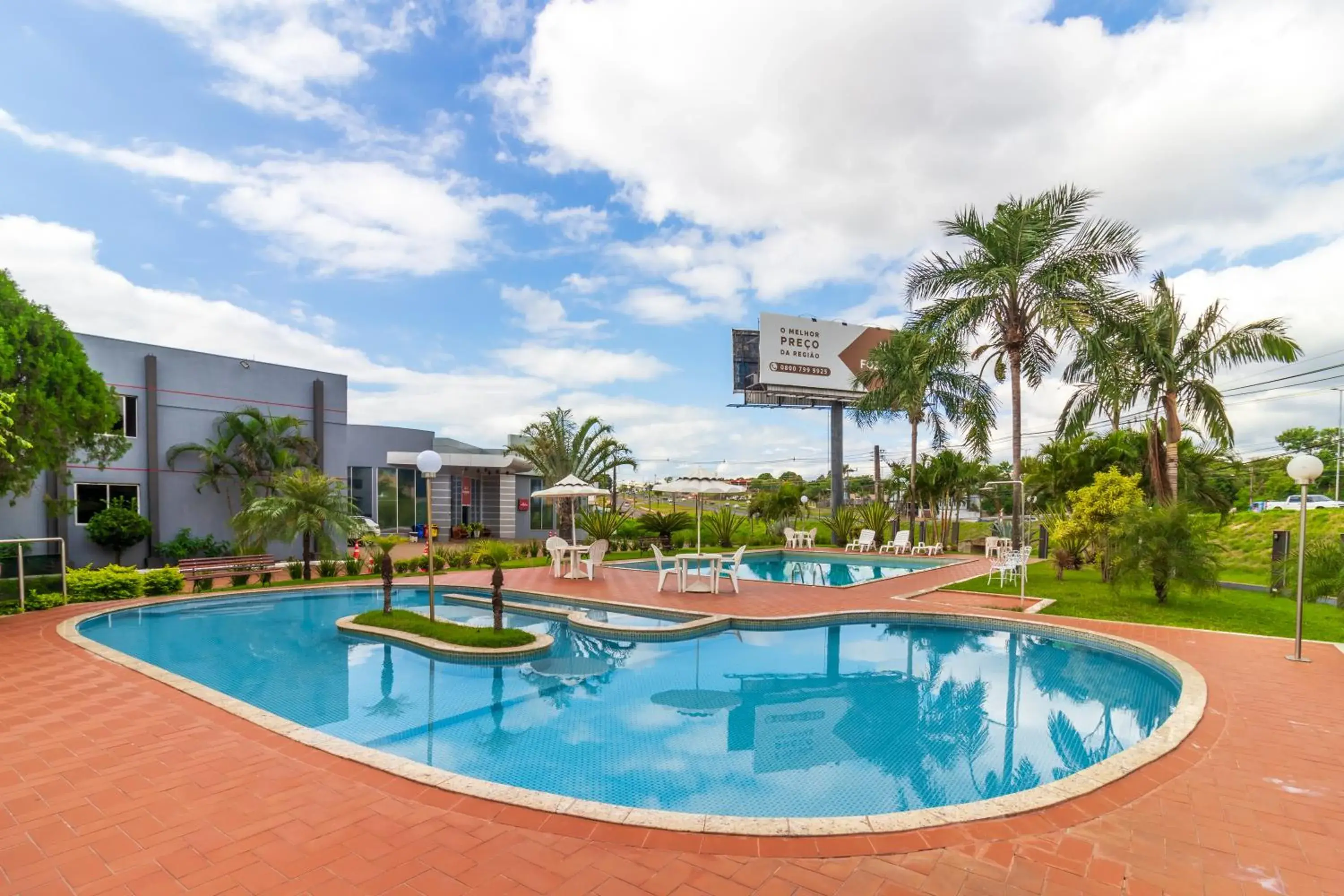 Property building in Foz Budget Hotel Property building in Foz Budget Hotel