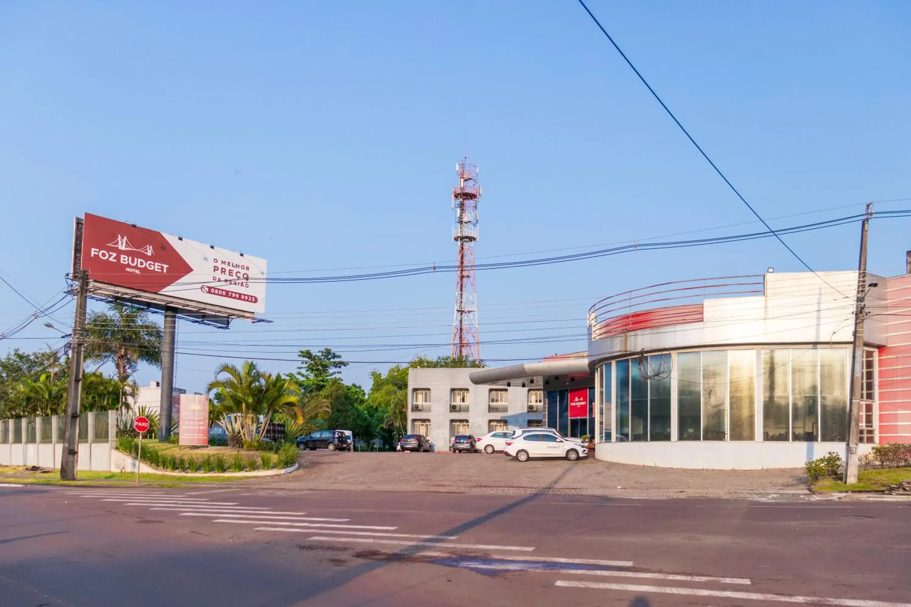 Property building in Foz Budget Hotel Property building in Foz Budget Hotel