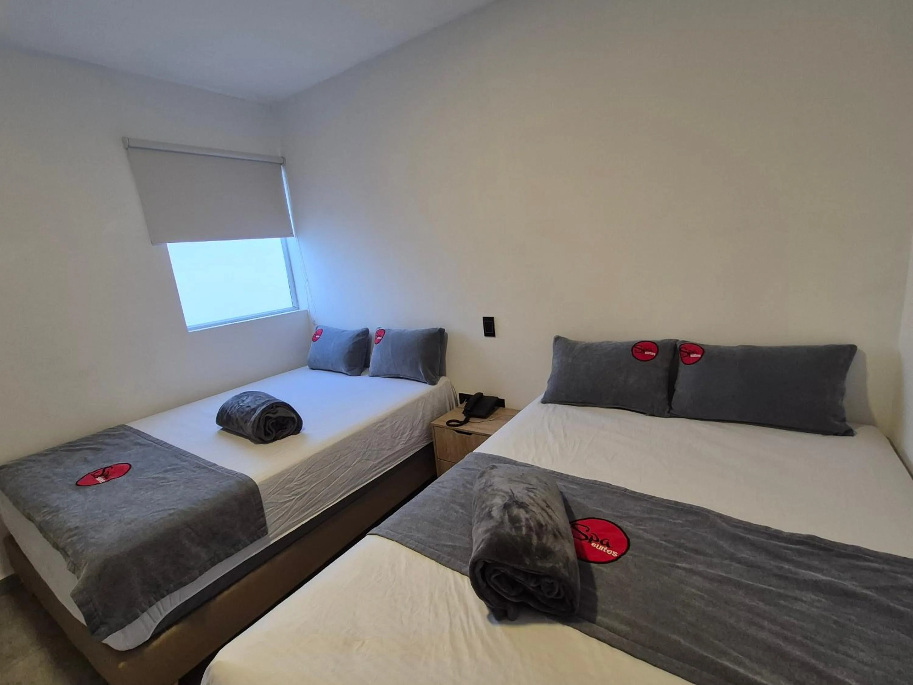Photo of the whole room, Bed in Hotel Spa Laureles