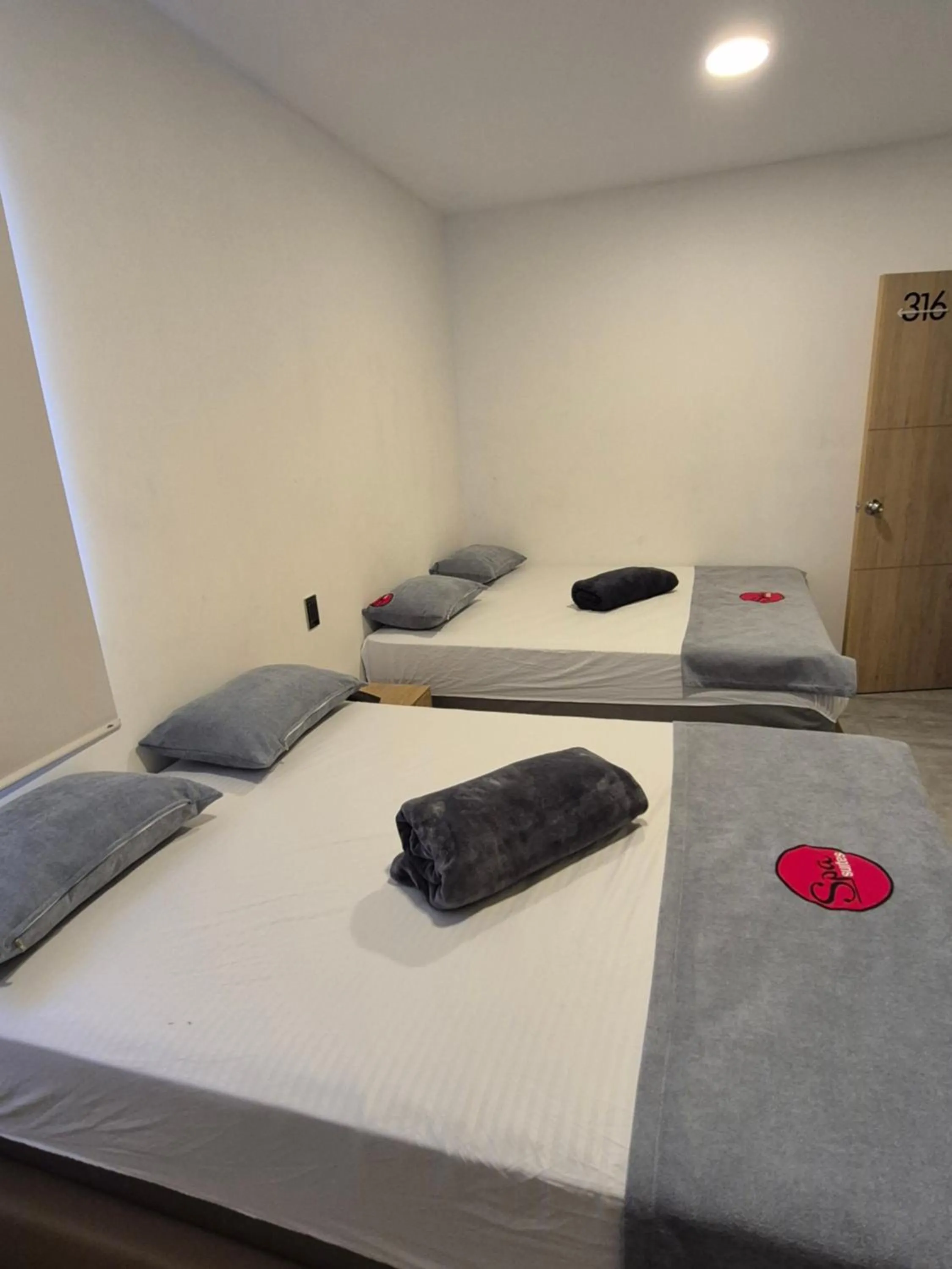 Bedroom, Bed in Hotel Spa Laureles