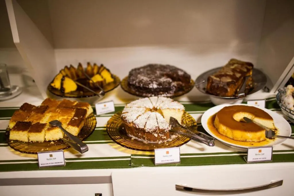 Food and drinks in GoldMen Select Maringá