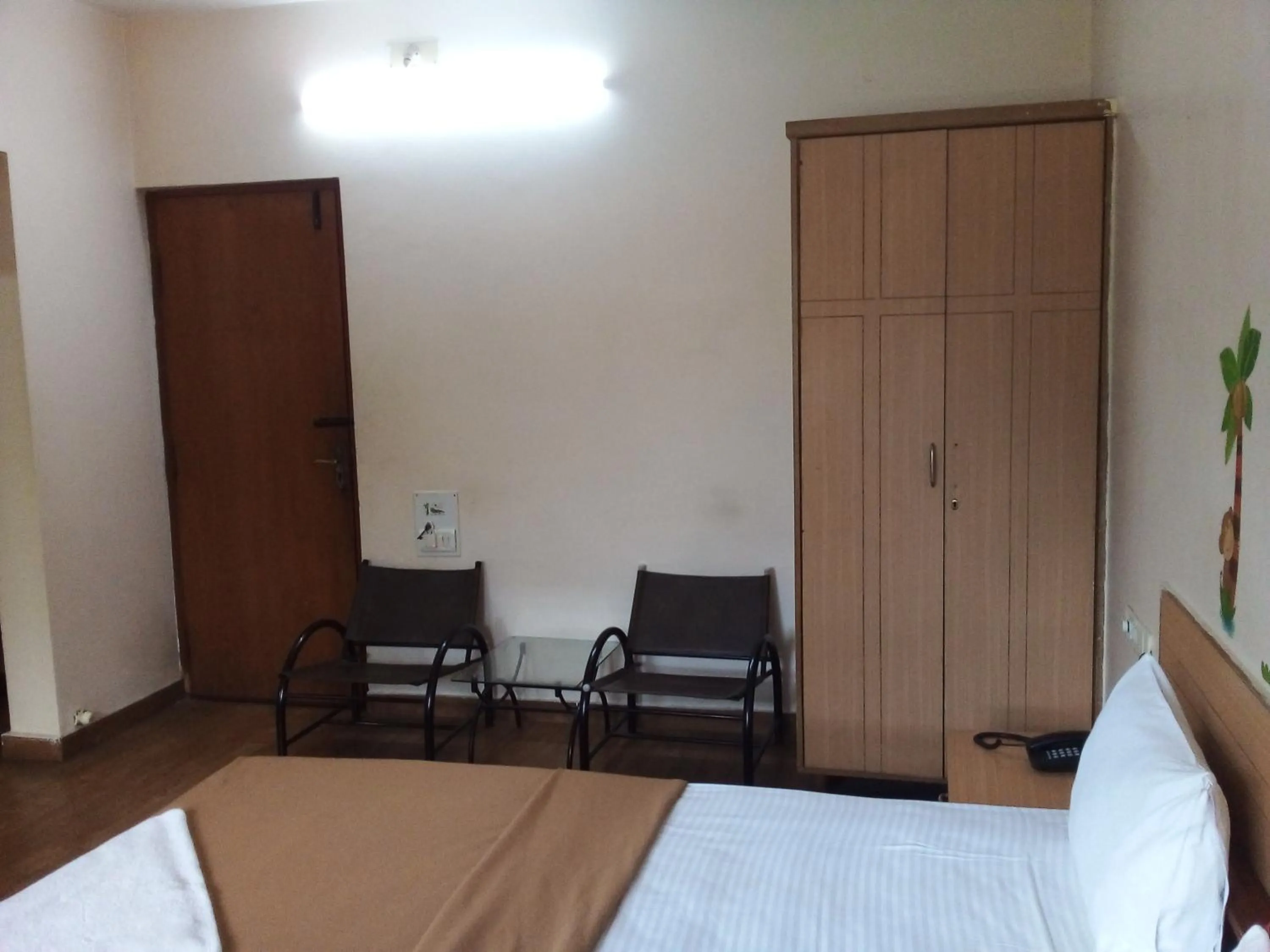 Bed in Shanthiniketan - Online Suites