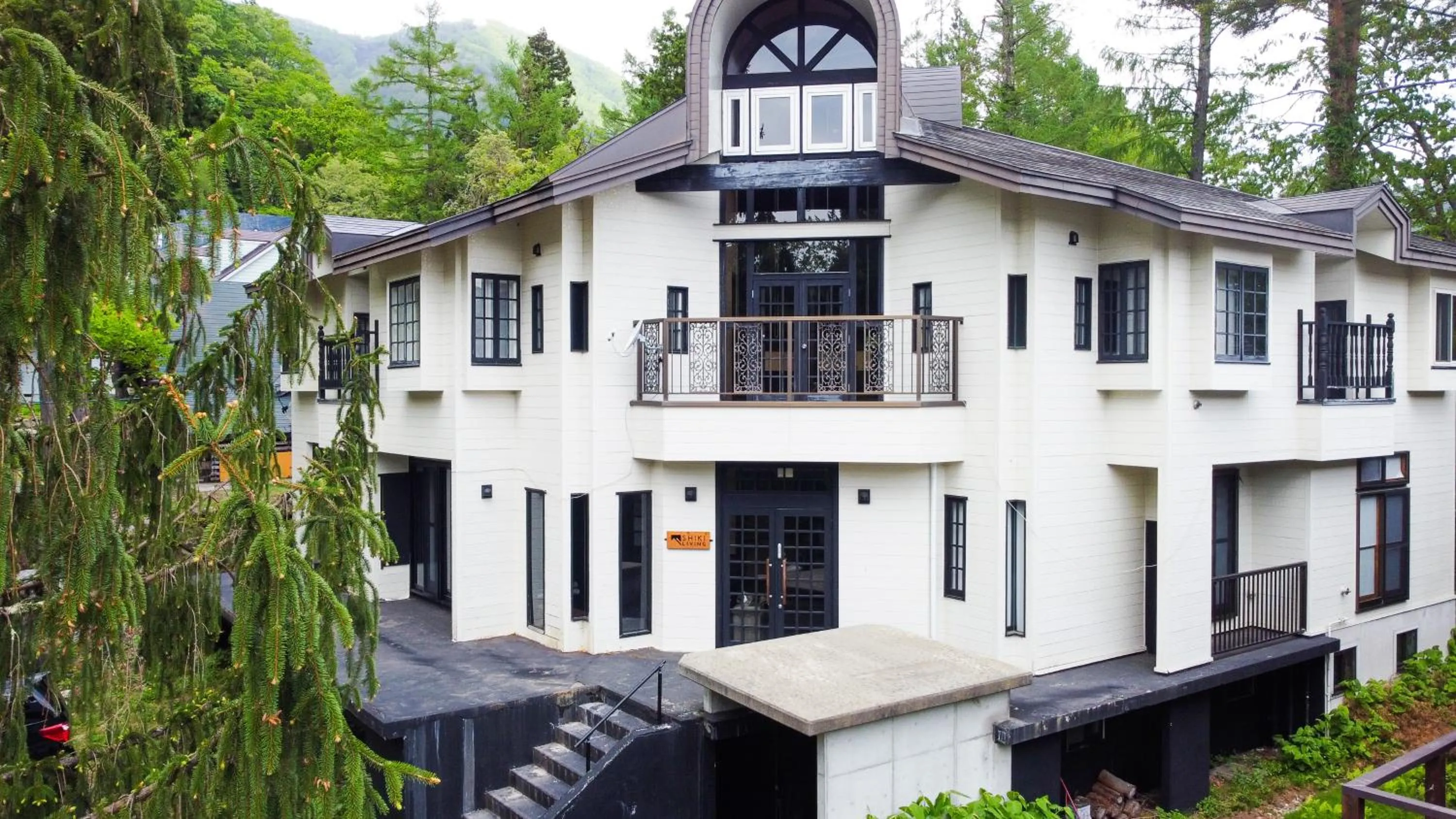 Hakuba Mountain Lodge