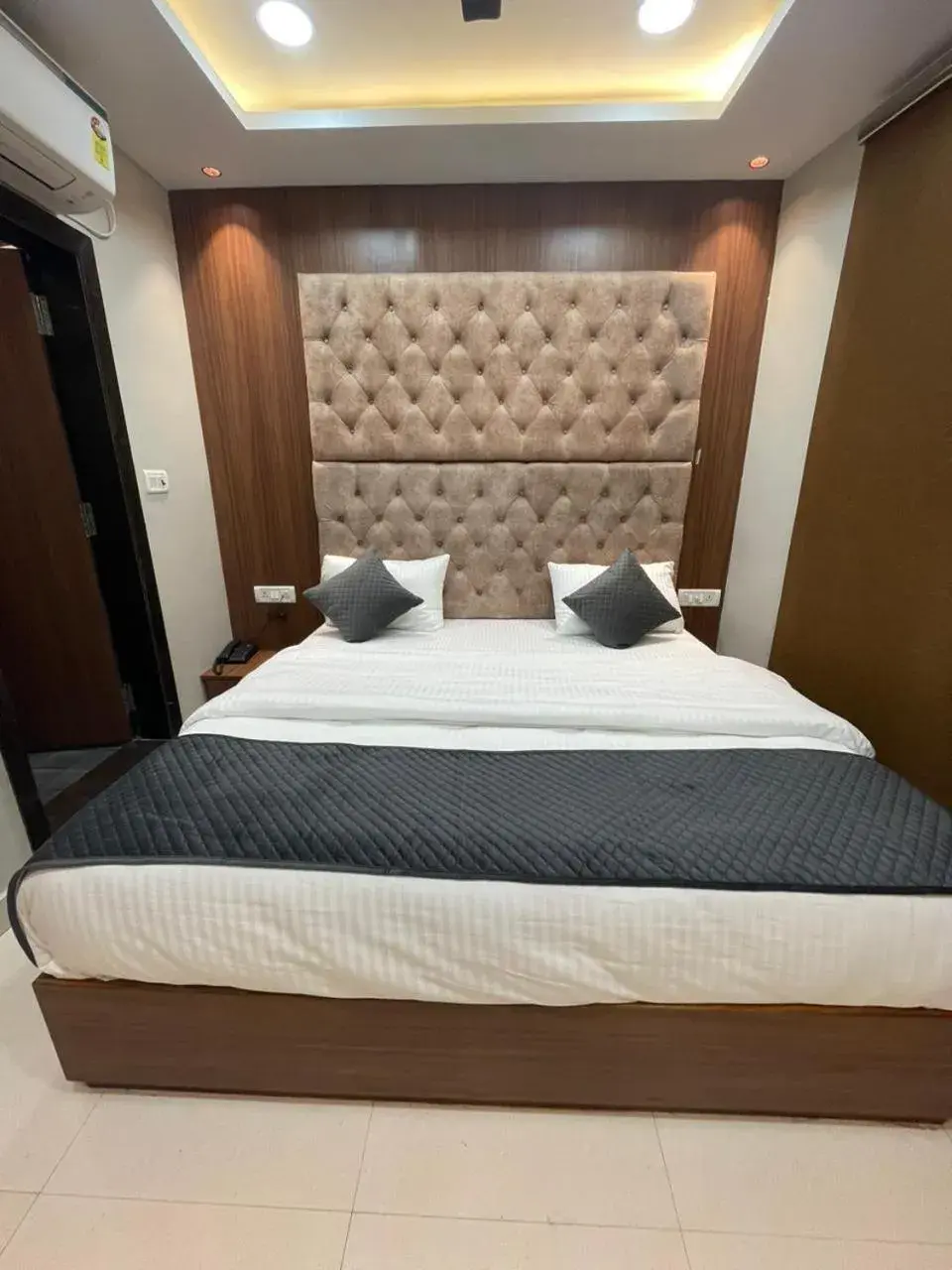 Vishwanath Inn Vishwanath Inn