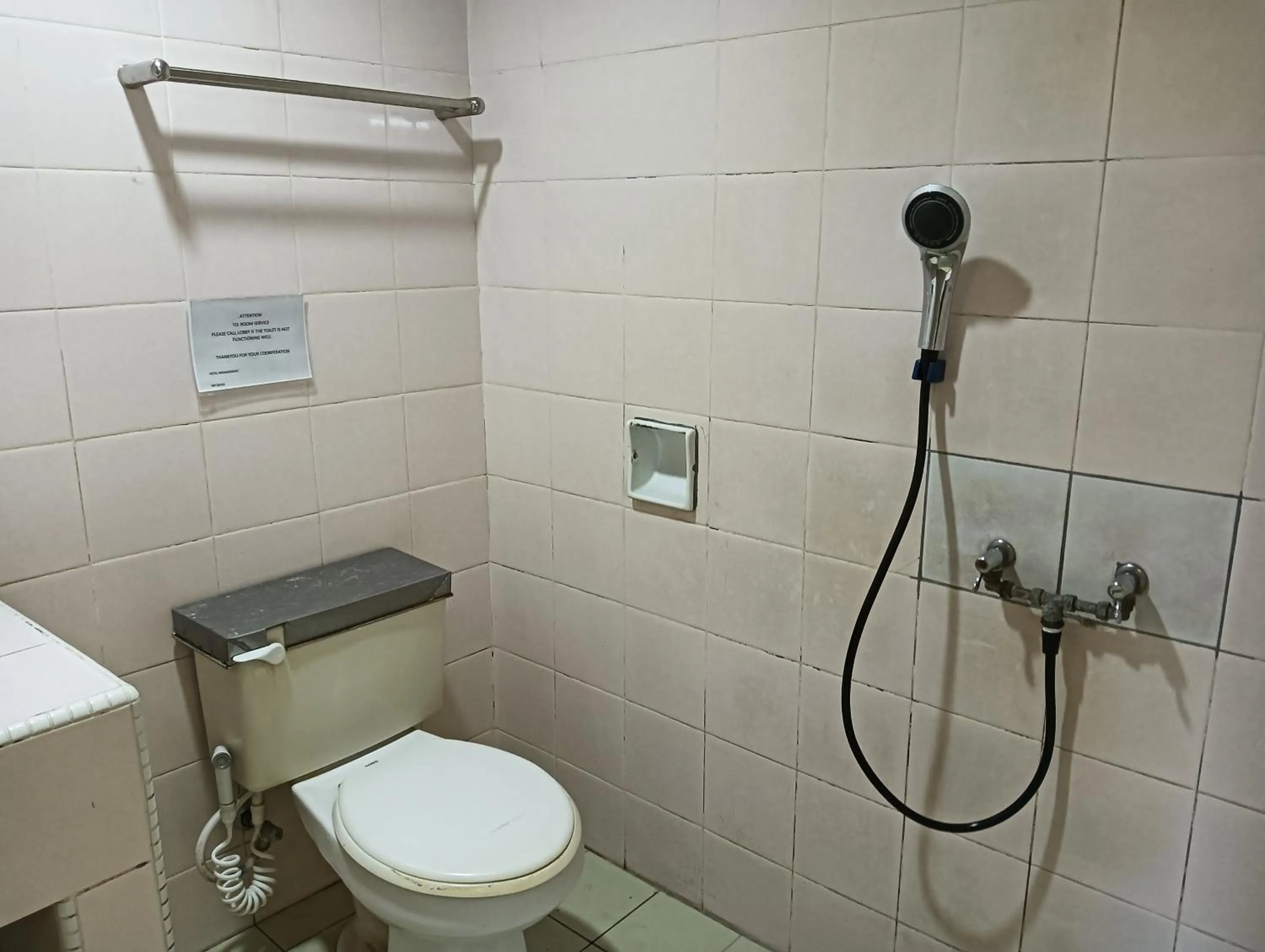 Bathroom in Hotel O Wawasan Inn