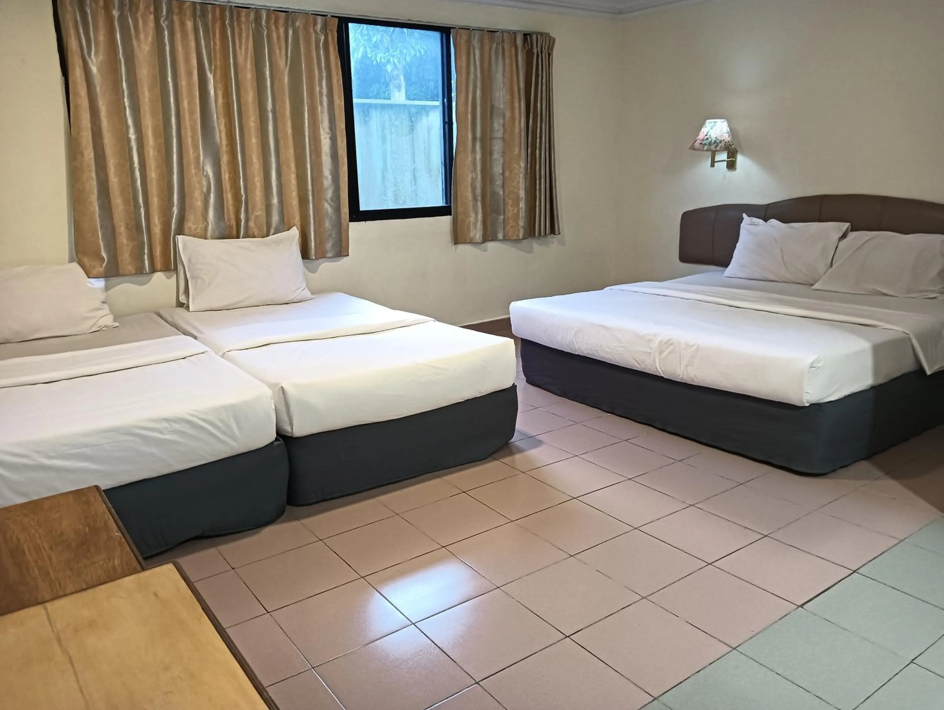 Bedroom, Bed in Hotel O Wawasan Inn