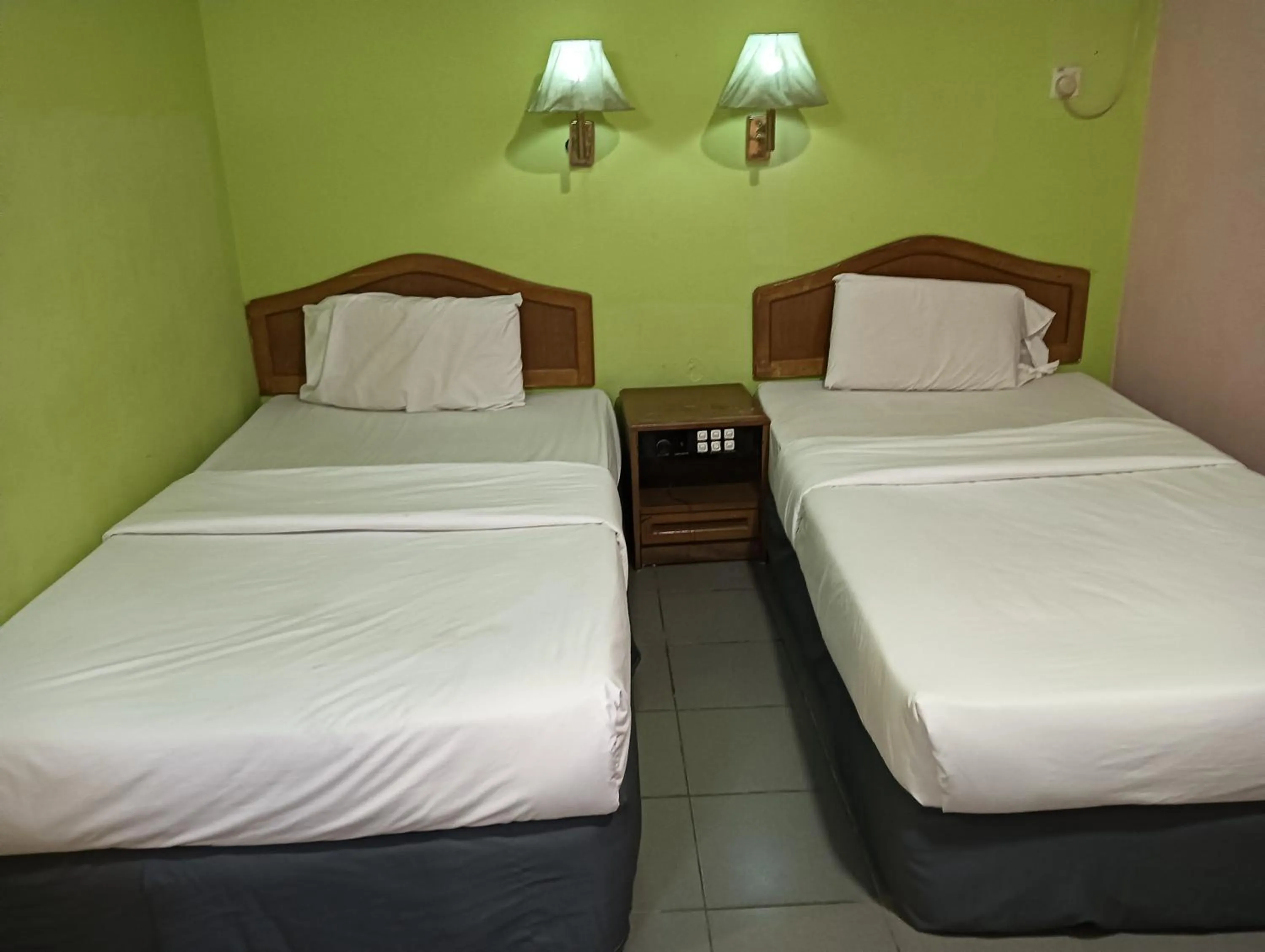 Bedroom, Bed in Hotel O Wawasan Inn