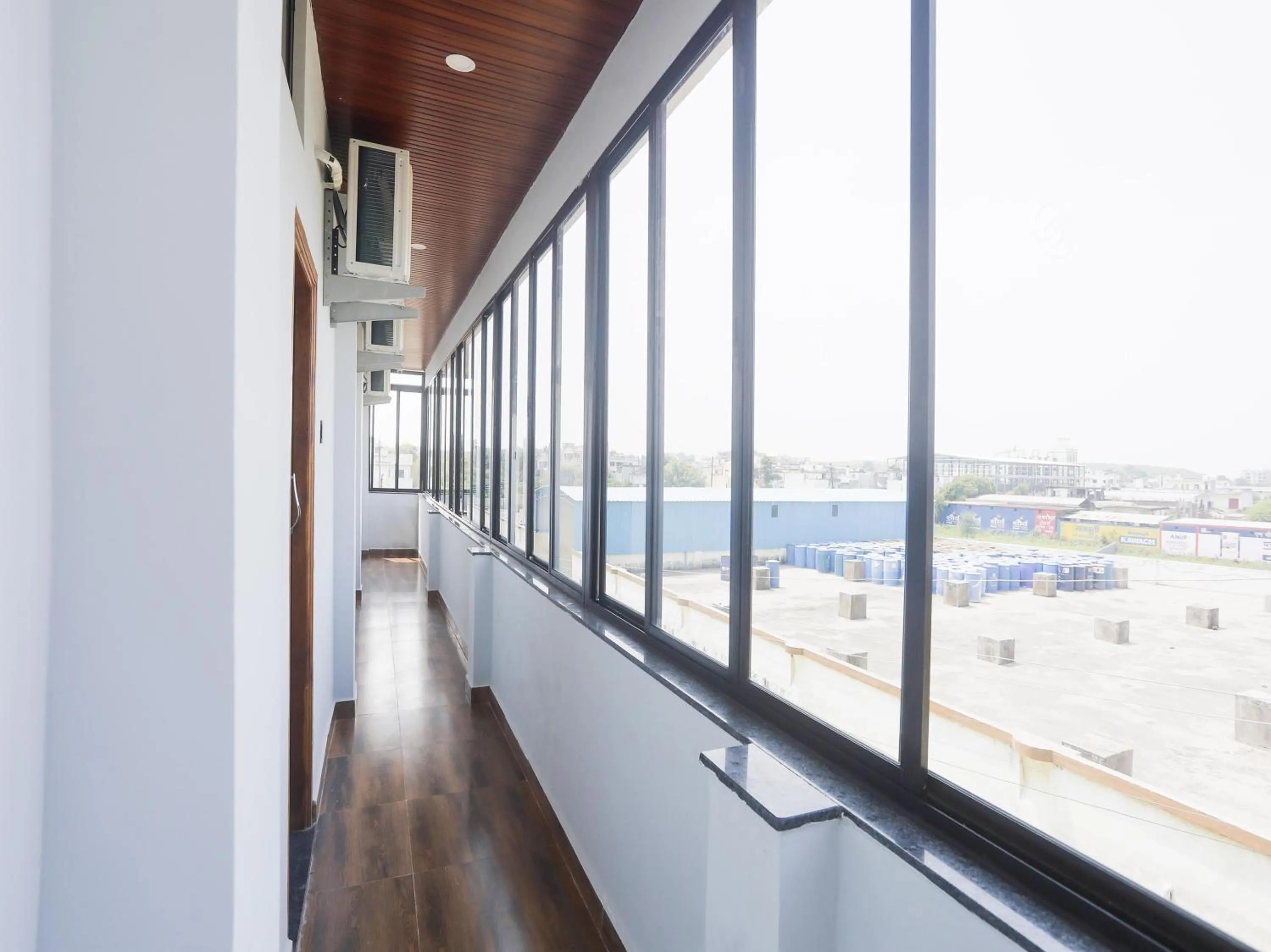 Lobby or reception in Hotel O by OYO RAHUL SERVICE APPARTMENT 2