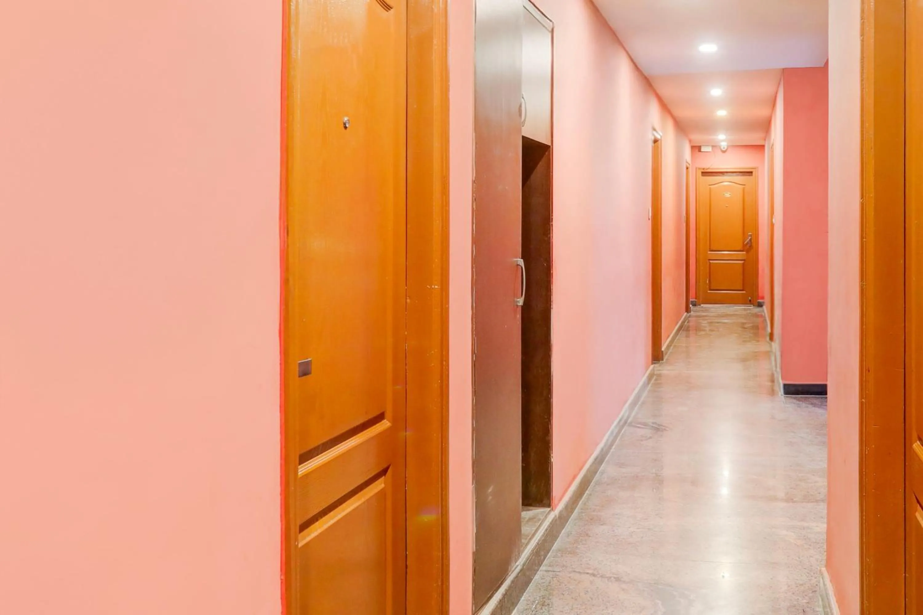 Lobby or reception in Hotel O Karakambadi Near Alipiri Formerly BVN Grand