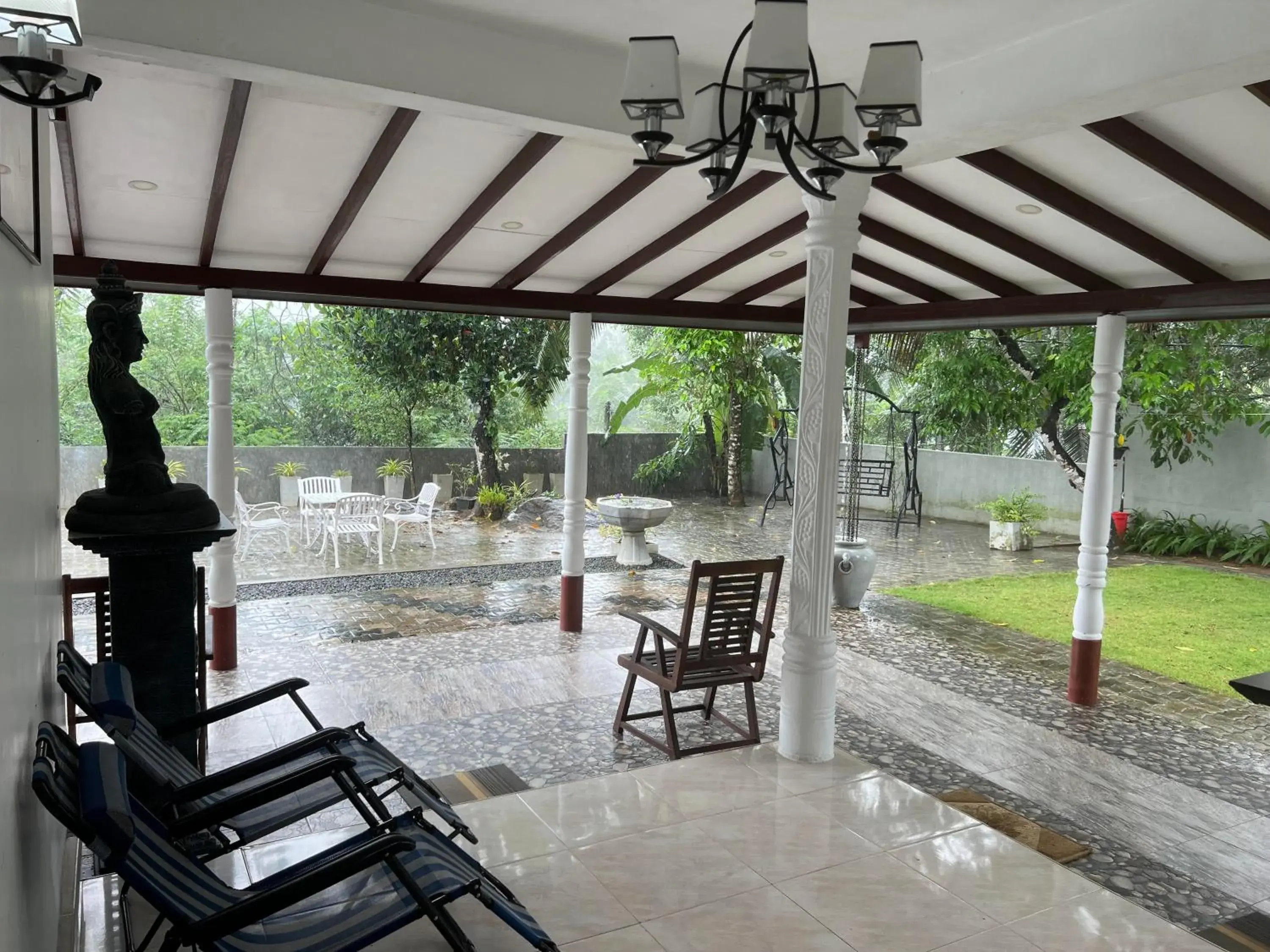 Garden view in Ellakanda Nature Villa Garden view in Ellakanda Nature Villa