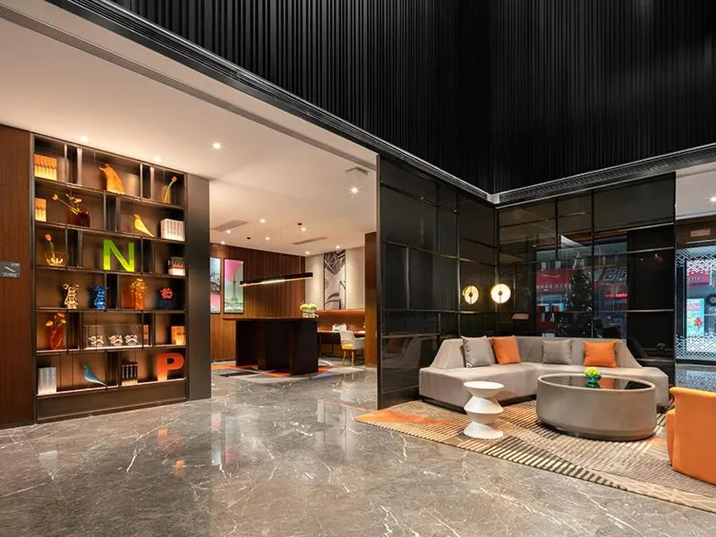 Seating area in Hampton by Hilton Foshan Dali