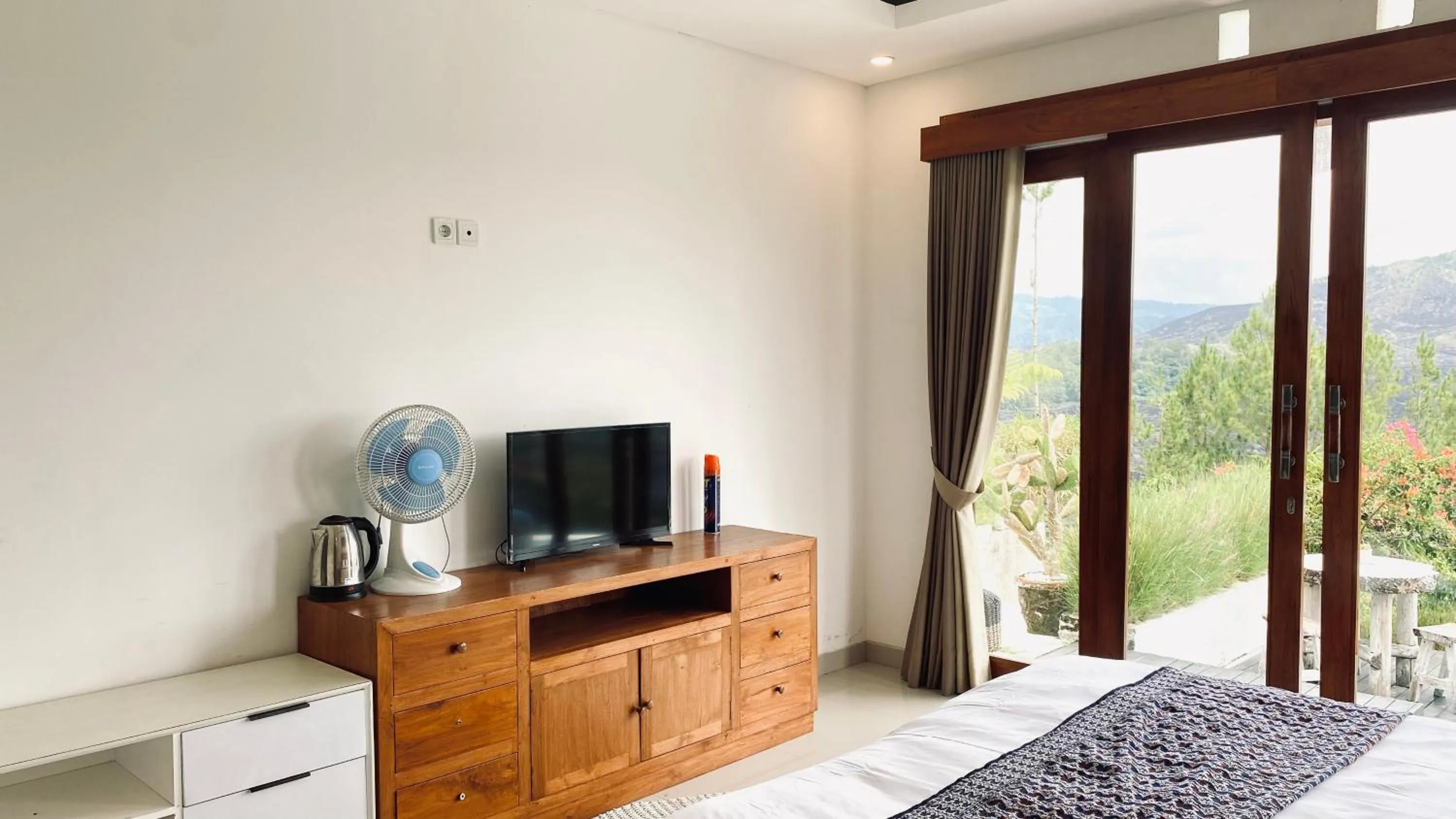 TV and multimedia in Sari Sky Bali