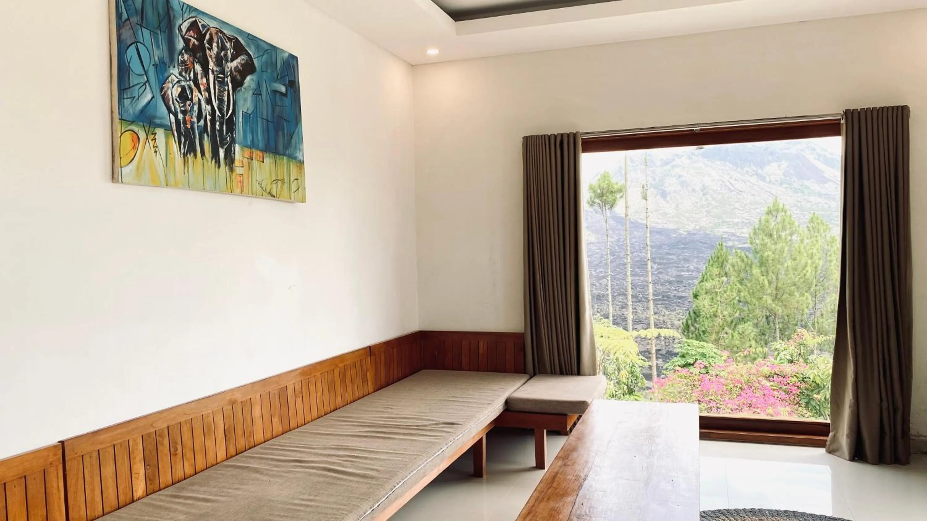 Living room, Bed in Sari Sky Bali