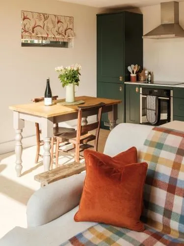 The Old Winery Cottage No1