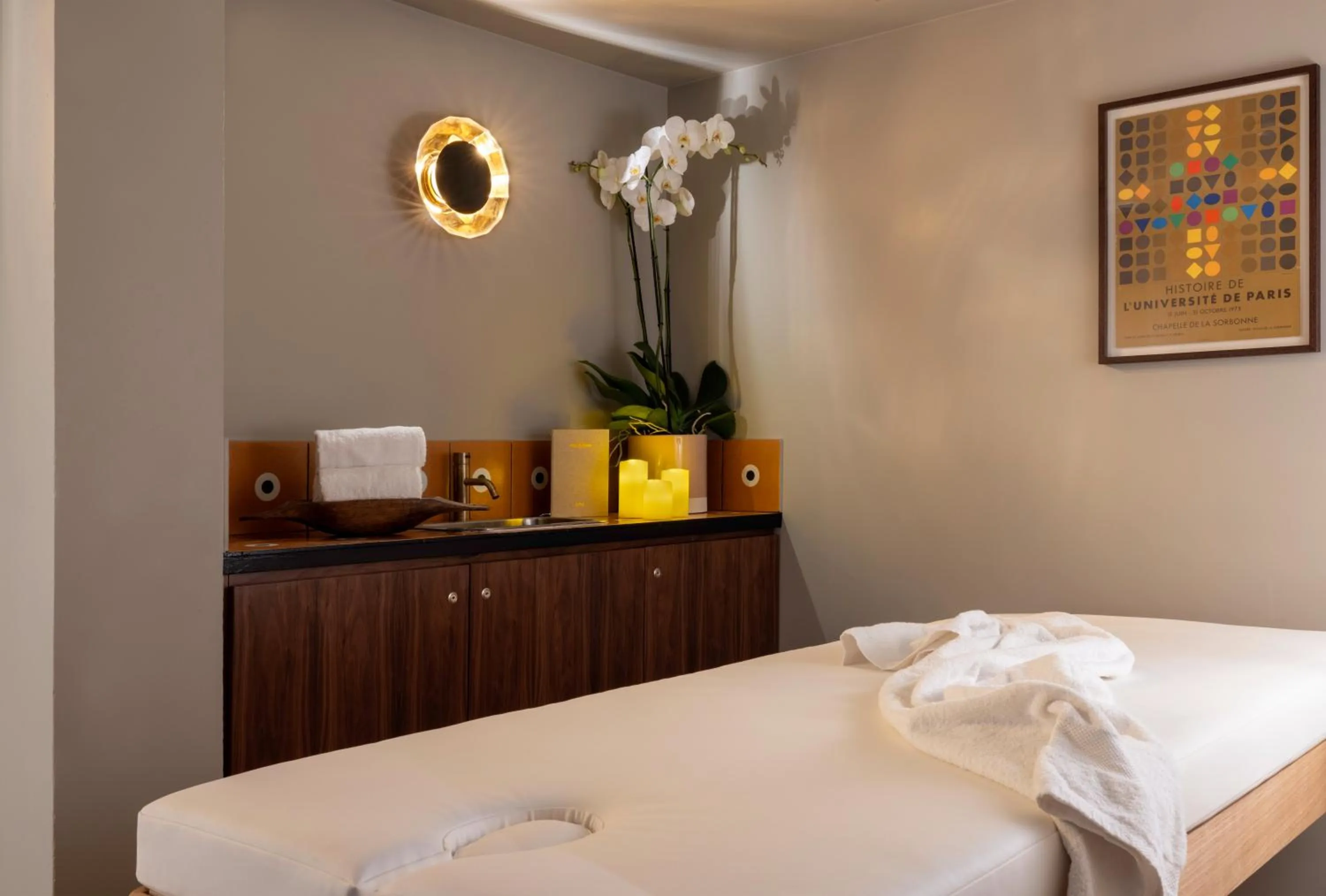 Massage, Bed in Hôtel Pilgrim