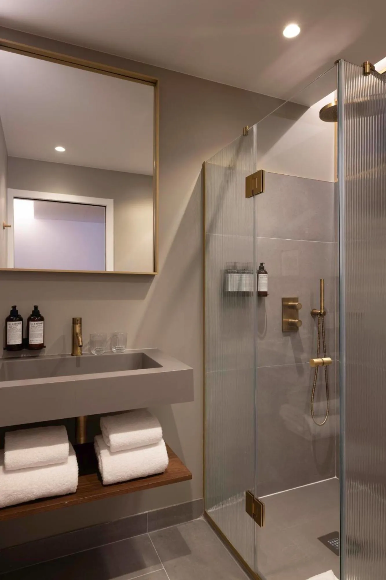 Bathroom in Hôtel Pilgrim