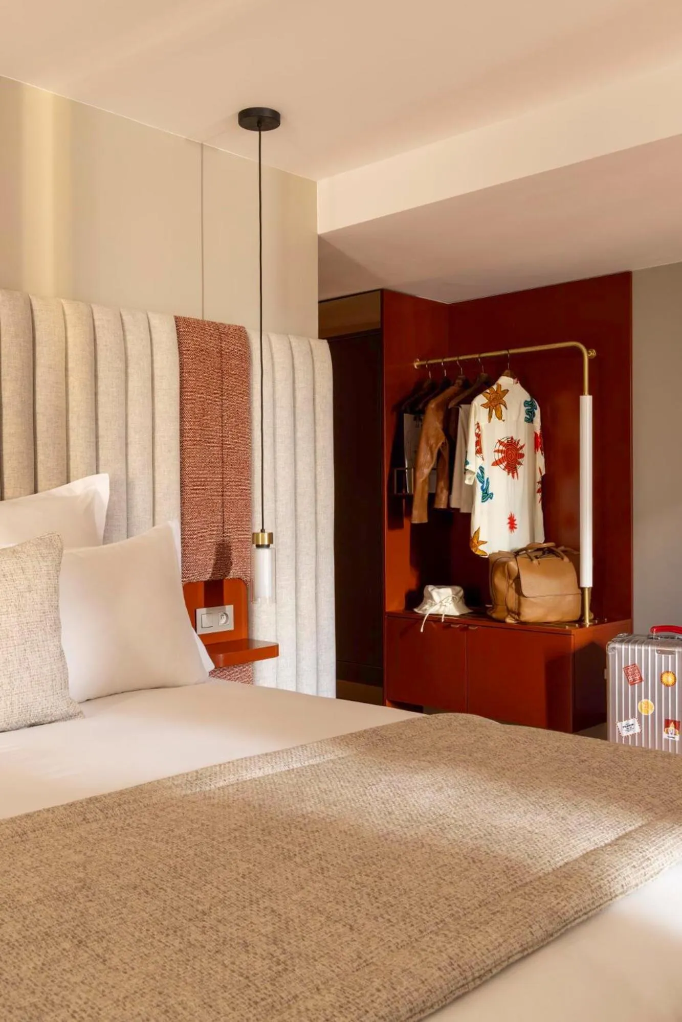 Photo of the whole room, Bed in Hôtel Pilgrim