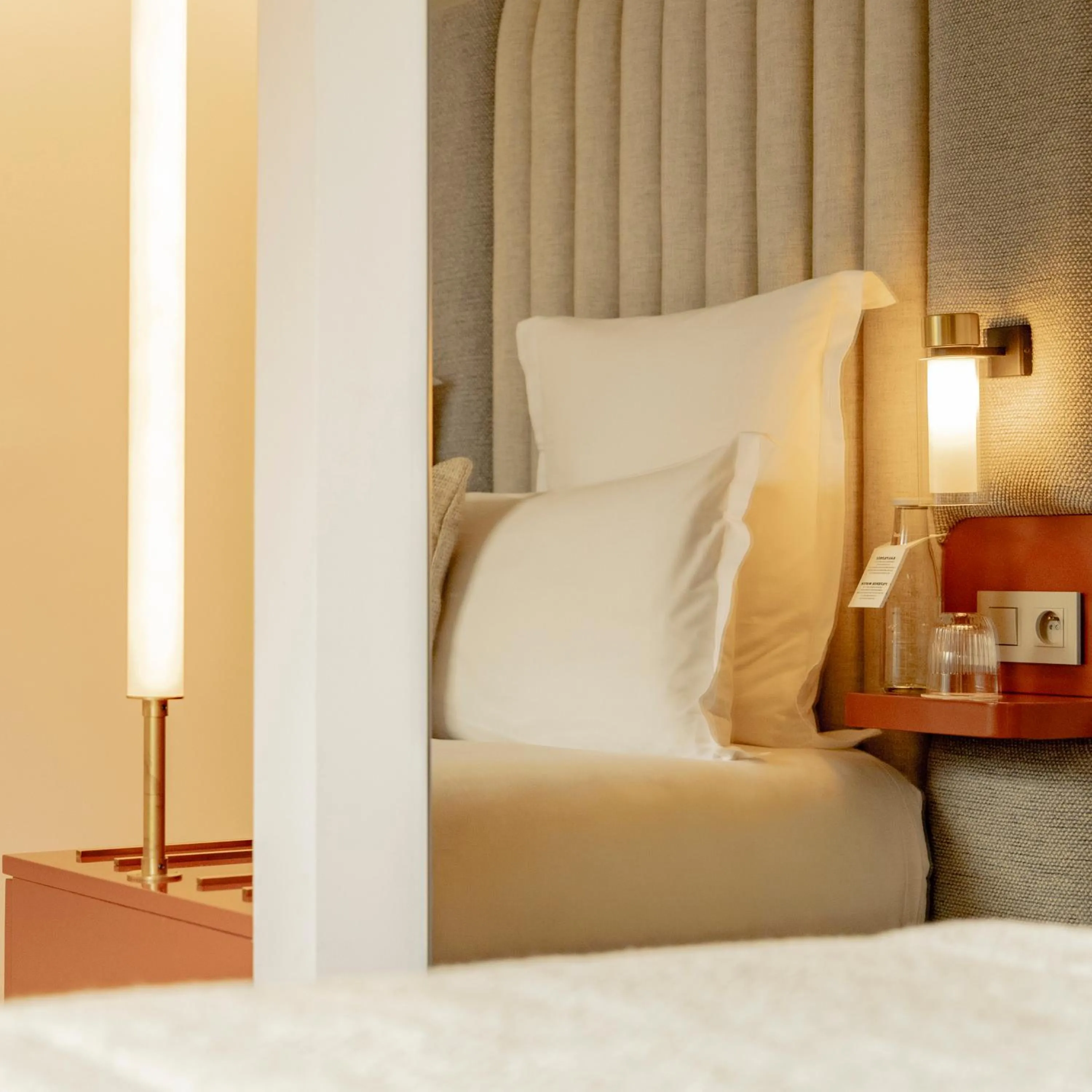 Photo of the whole room, Bed in Hôtel Pilgrim