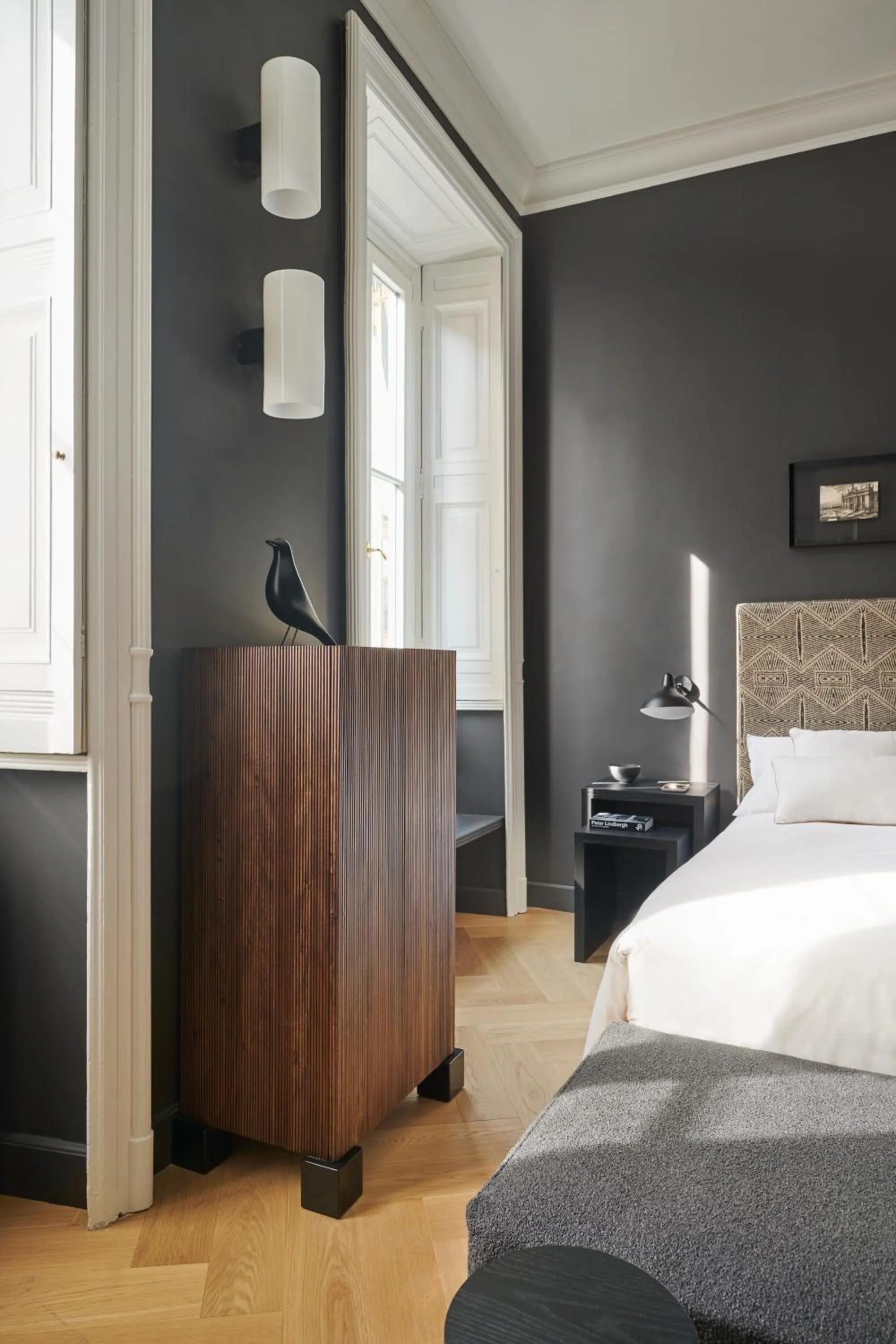 Decorative detail, Bed in Crossing Manzoni