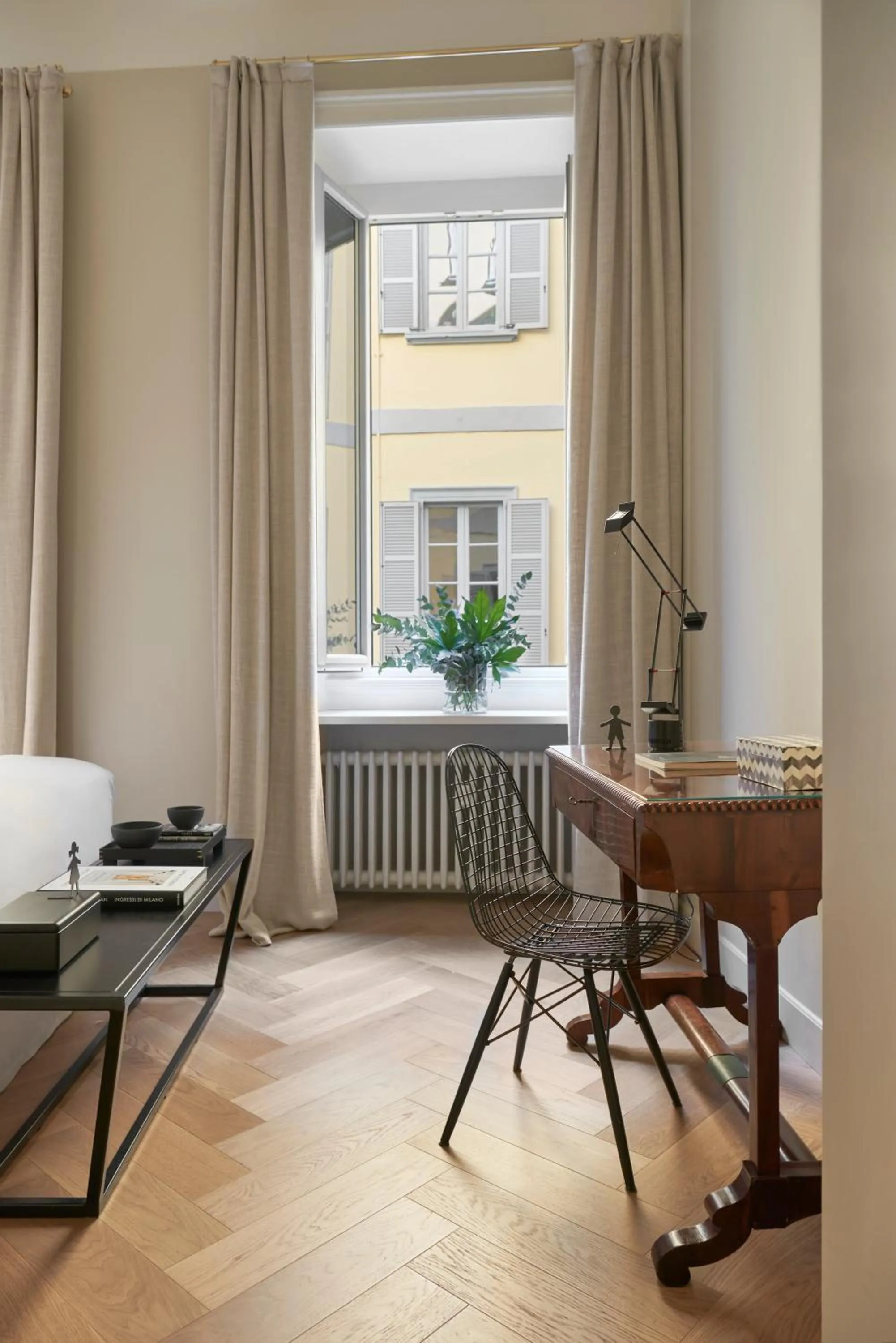 Bedroom in Crossing Manzoni