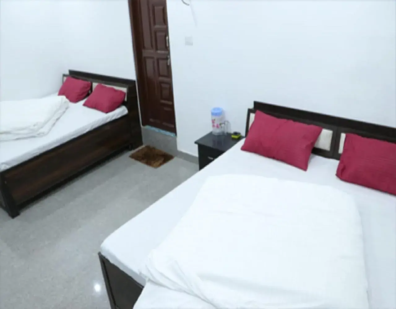 Quadruple Room in Hotel Prakash by StayApart Quadruple Room in Hotel Prakash by StayApart