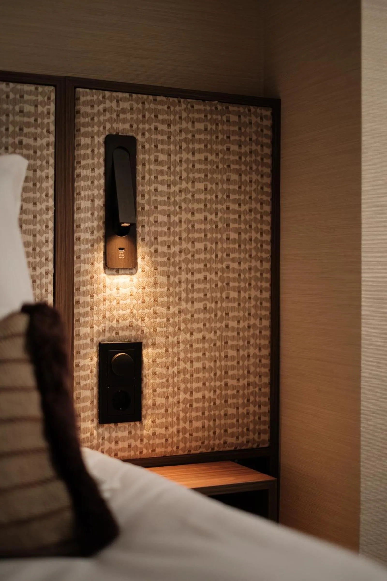 Bed in Parklane Hotel