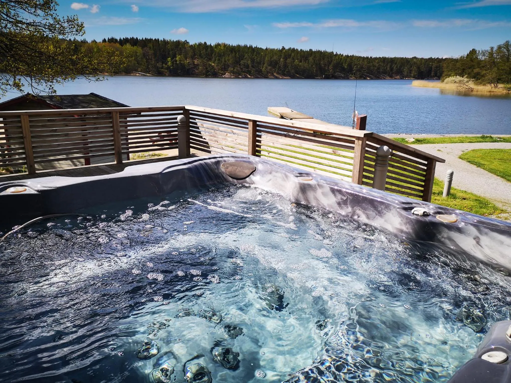 Hot Tub in Skåvsjöholm, hotell & konferens