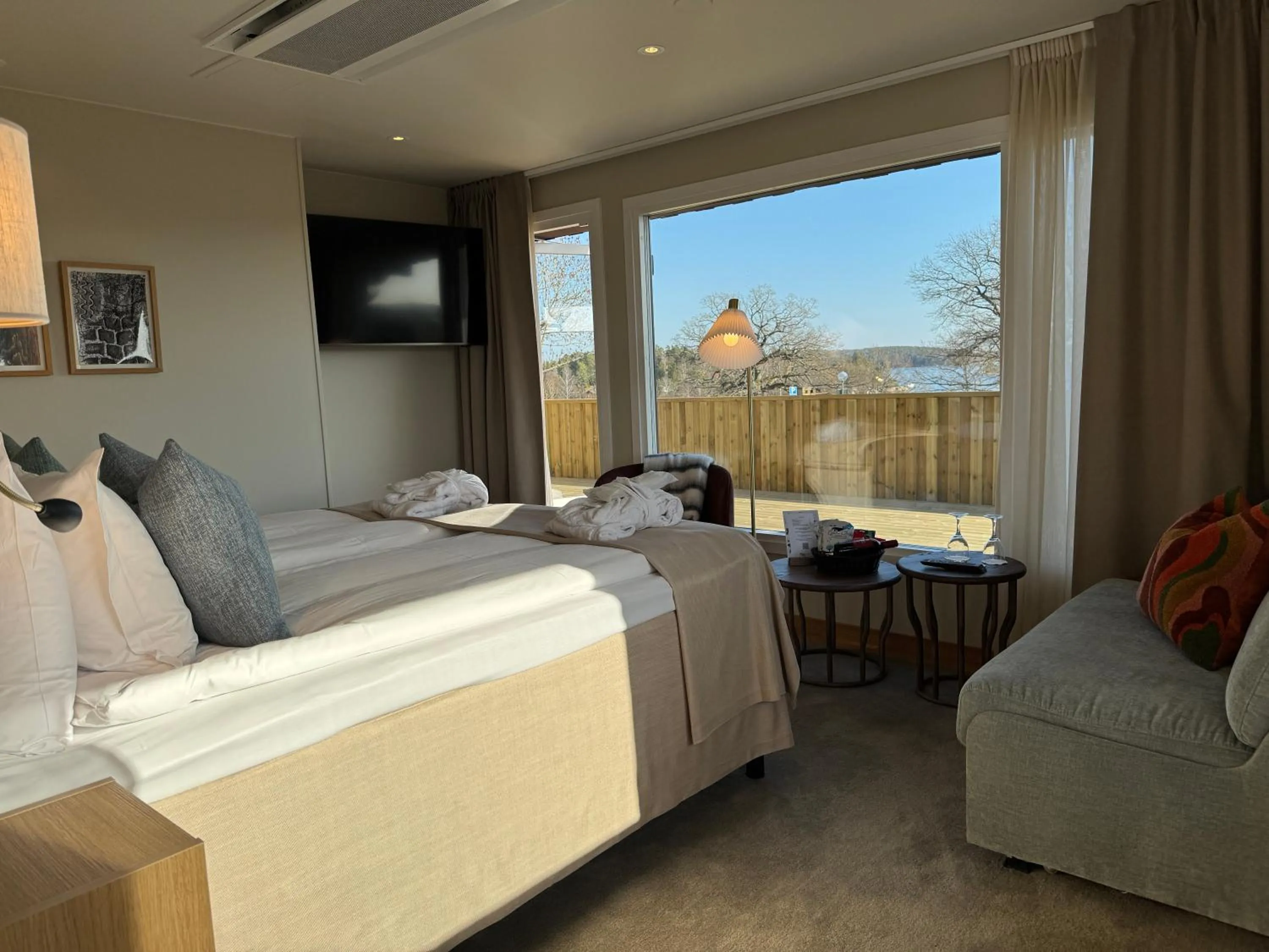 Bed in Skåvsjöholm, hotell & konferens