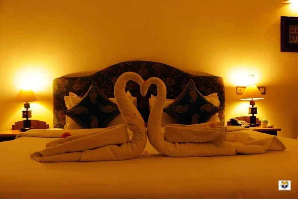 Bed in Hotel Deoki Niwas Palace