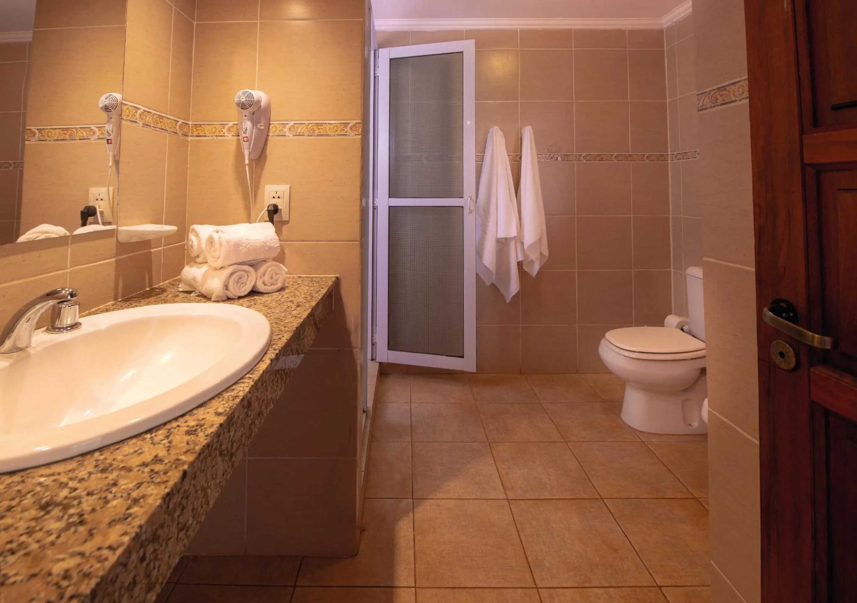 Shower in El Leñador by DOT Cabana