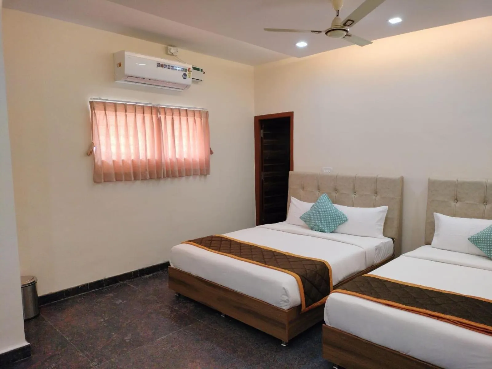 Bed in Otel Feel Comfort