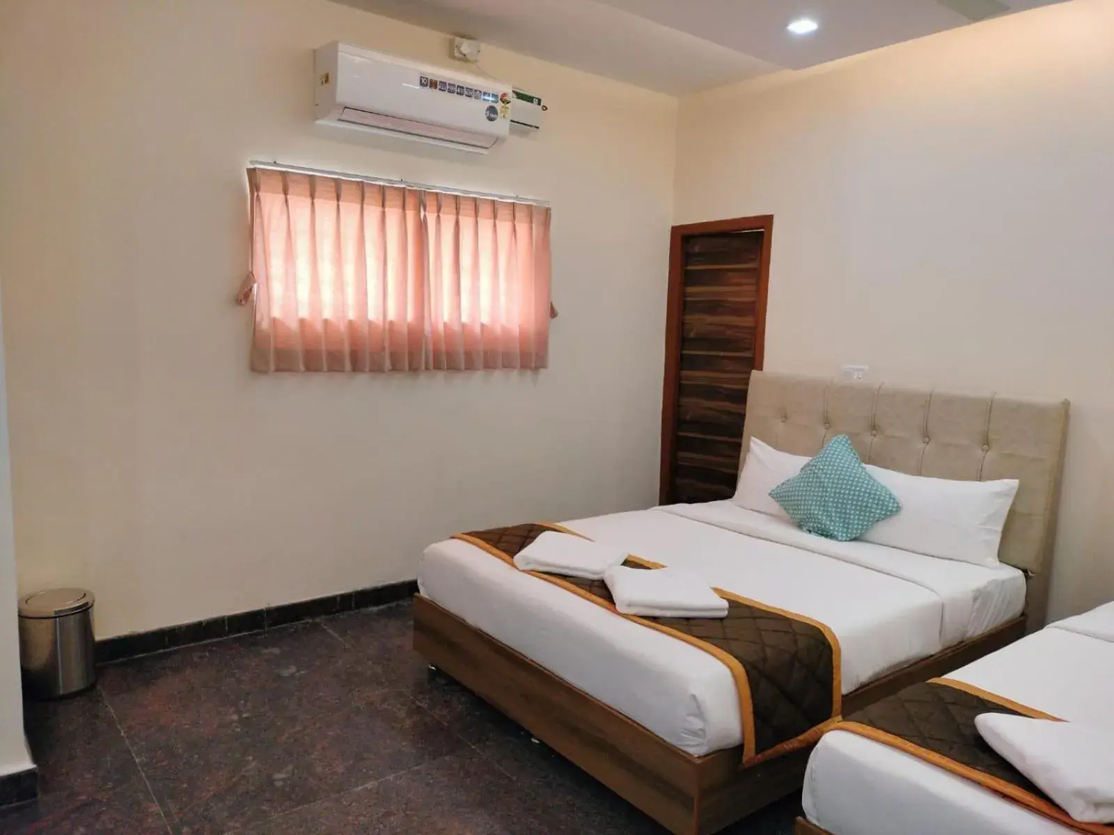 Bed in Otel Feel Comfort Bed in Otel Feel Comfort