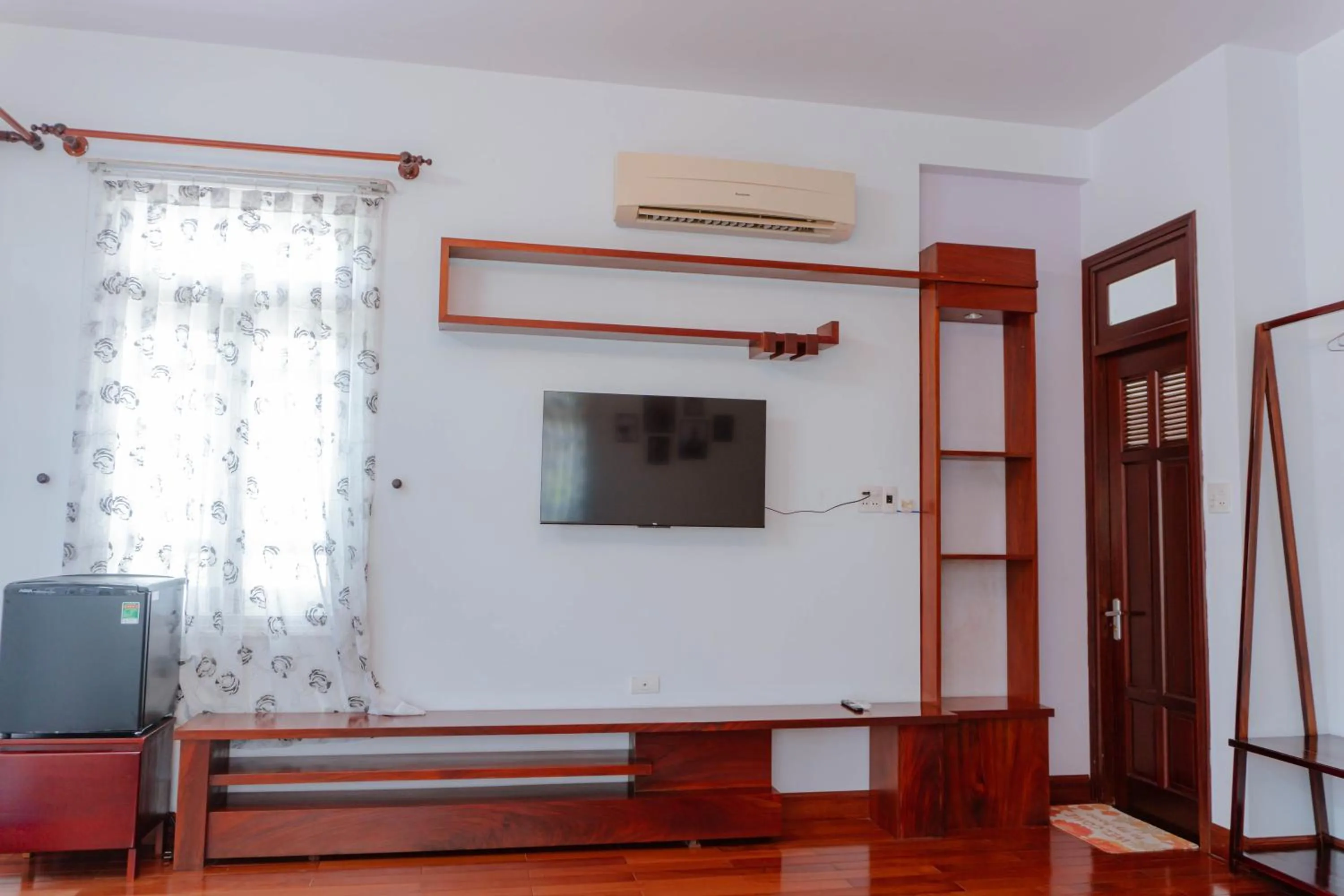 TV and multimedia in Homestay King Villa Phú Yên