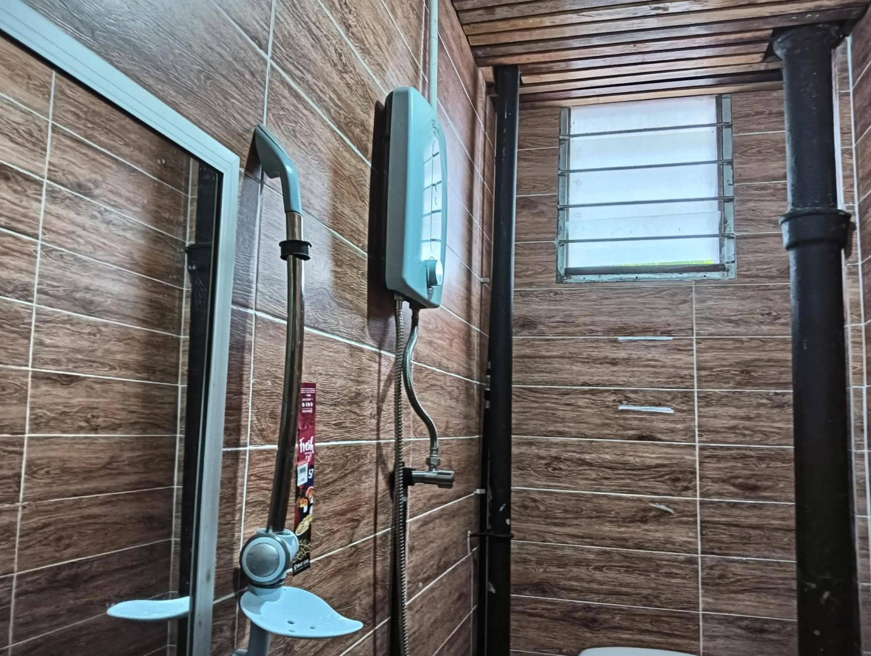 Bathroom in Hotel O Hi Inn 2 Bathroom in Hotel O Hi Inn 2