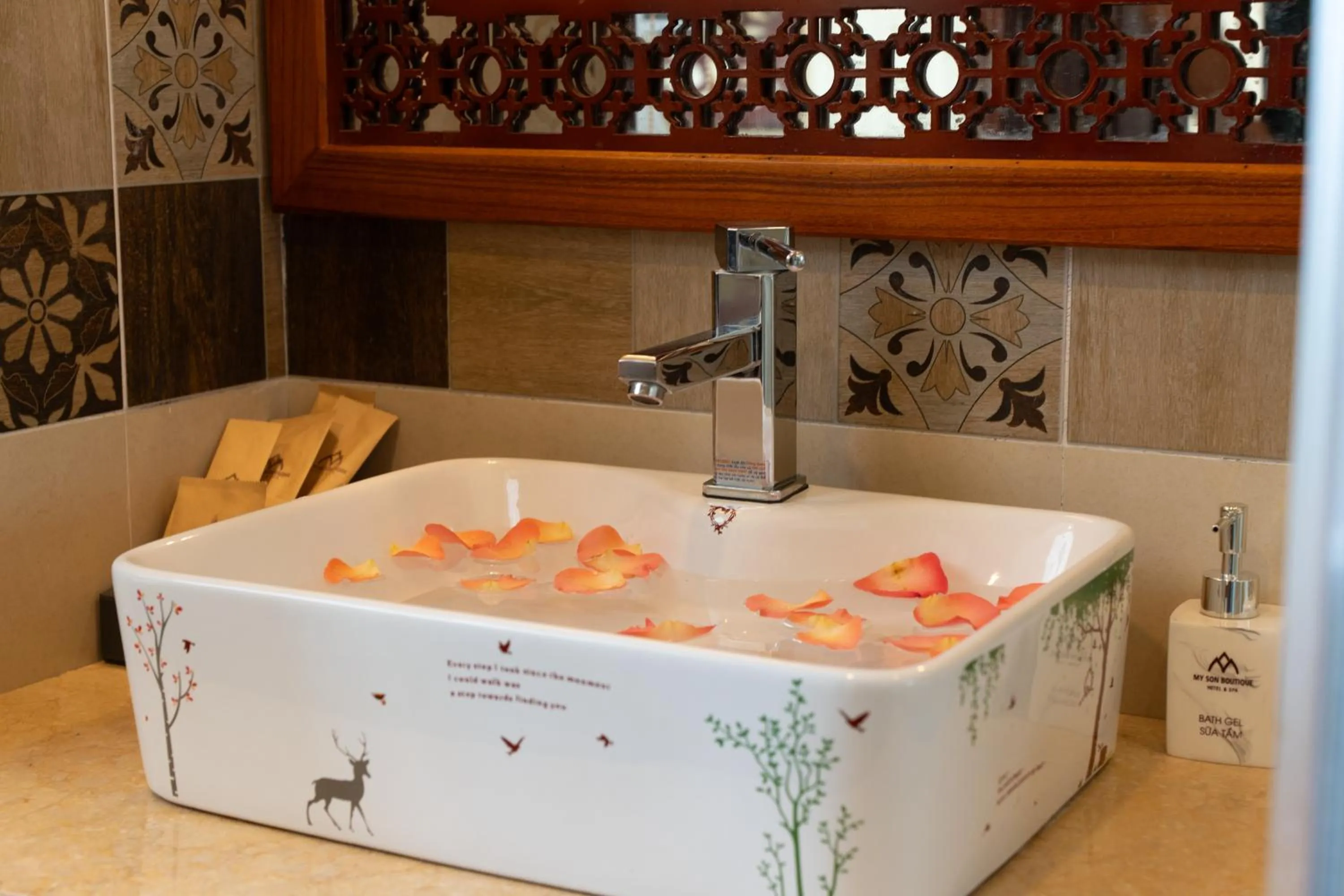 Toilet in My Son Boutique Hotel & Spa Hoi An