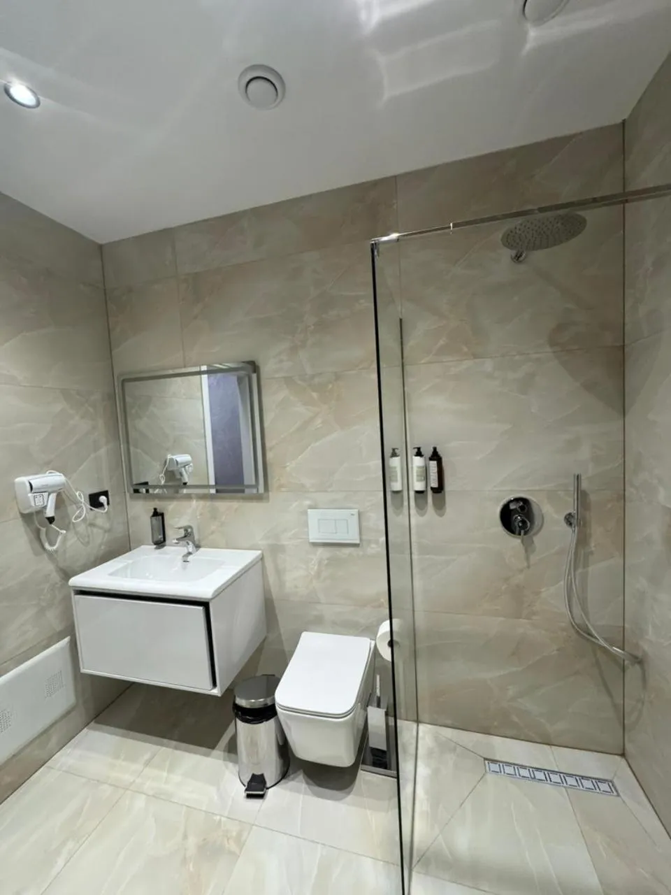 Shower in Destiny Hotel & SPA