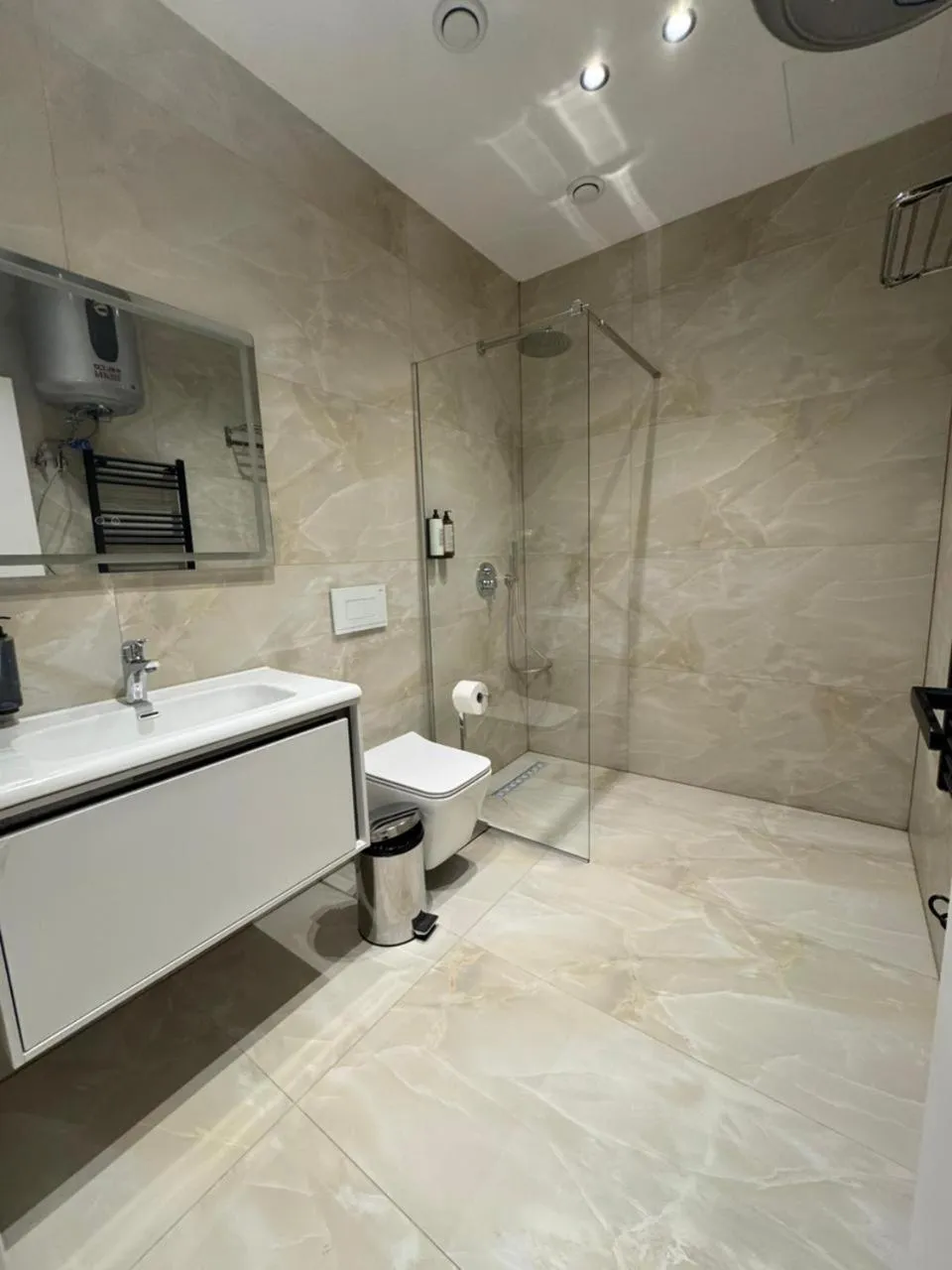 Shower in Destiny Hotel & SPA