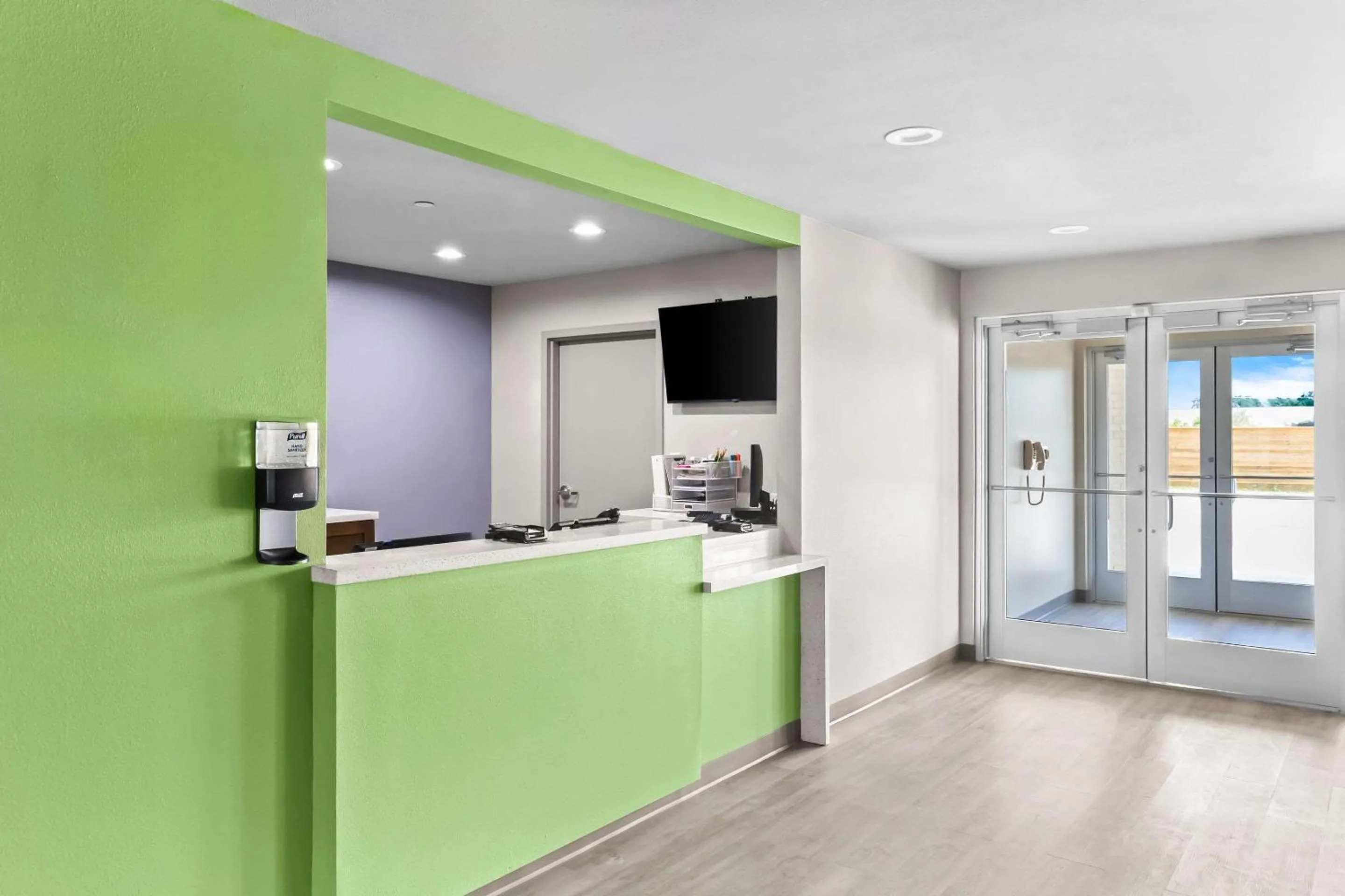 WoodSpring Suites South Houston Hobby